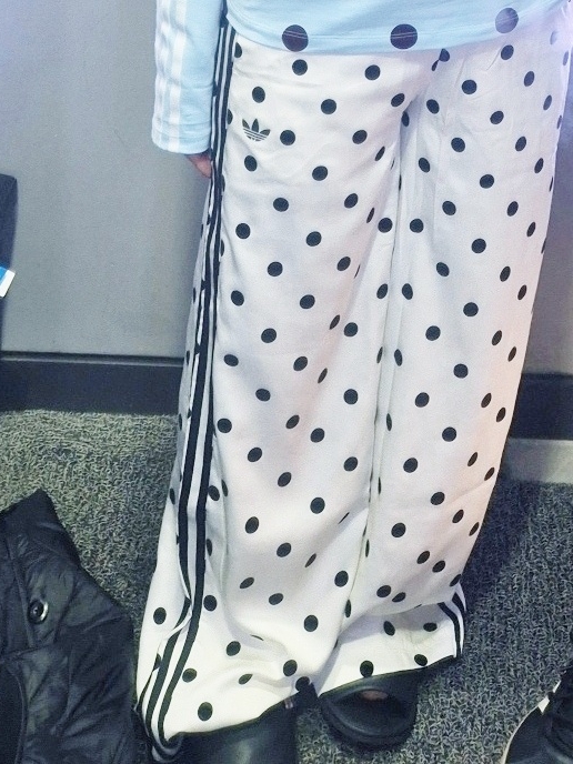 (W) Adidas Originals Polka Dot Slim Long Sleeve Top Clear Sky - KR Sizing, (W) Adidas Originals Satin Polka Dot Wide Leg Pants Off White - KR Sizing 착용 스타일
