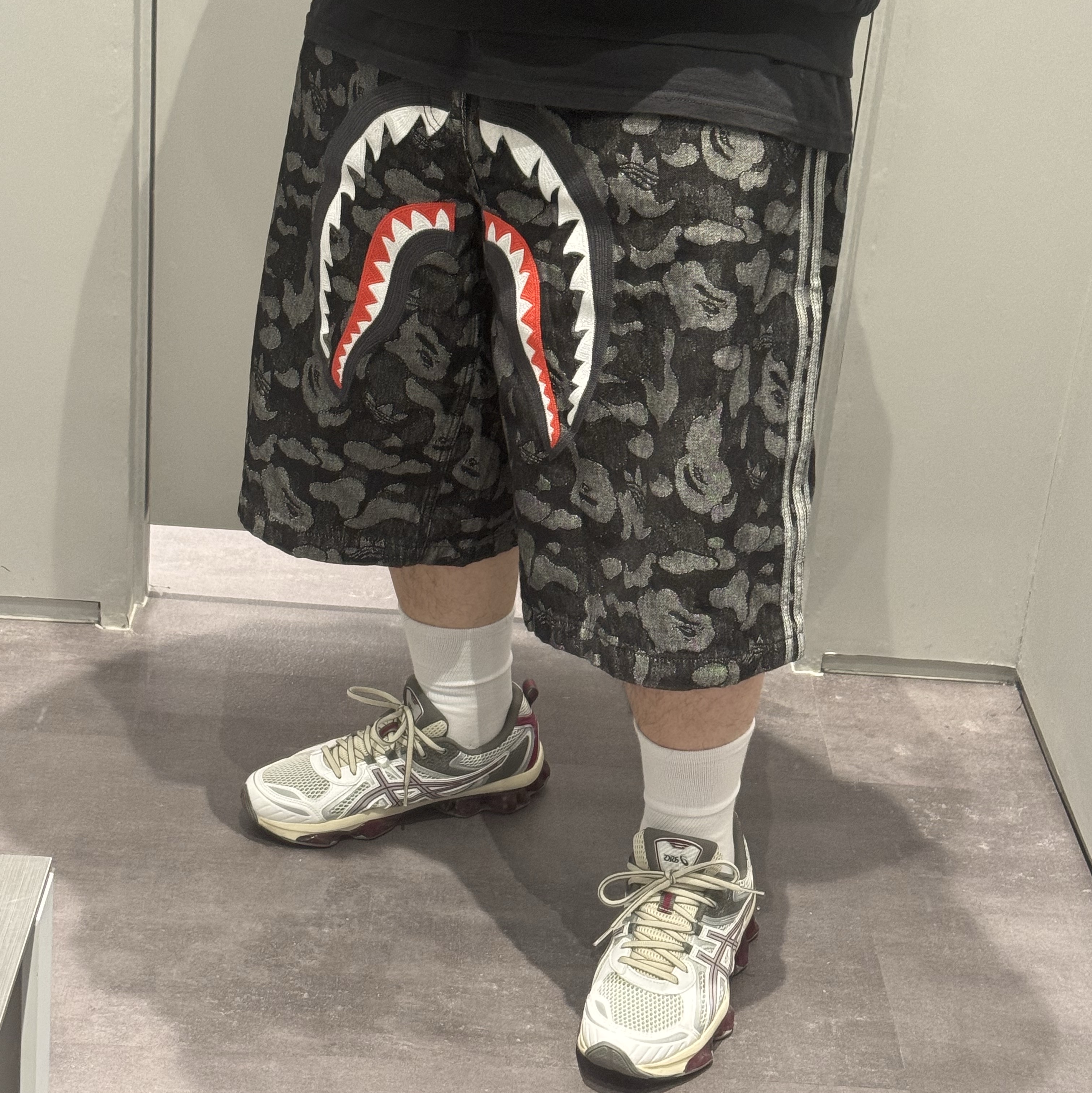 Adidas x BAPE Shark Denim Shorts Black - US Sizing, Adidas x BAPE Shark Denim Shorts Black - KR Sizing 착용 스타일