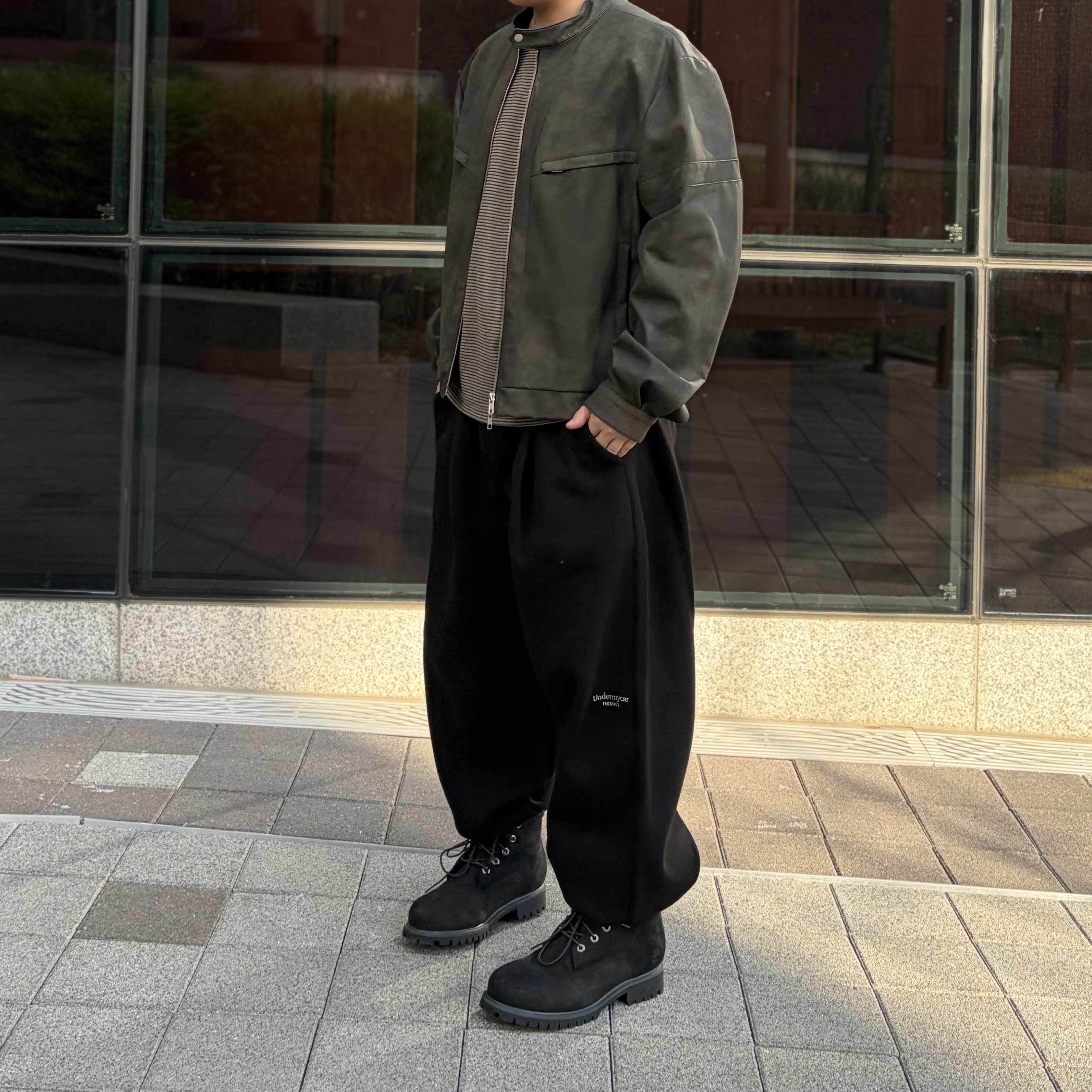 Undermycar Mu.03 Anti Fxxking Logo Play Oversized Sweat Jogger Black, Timberland Premium 6 inch Waterproof Boot Black Nubuck - Wide 착용 스타일 - 3