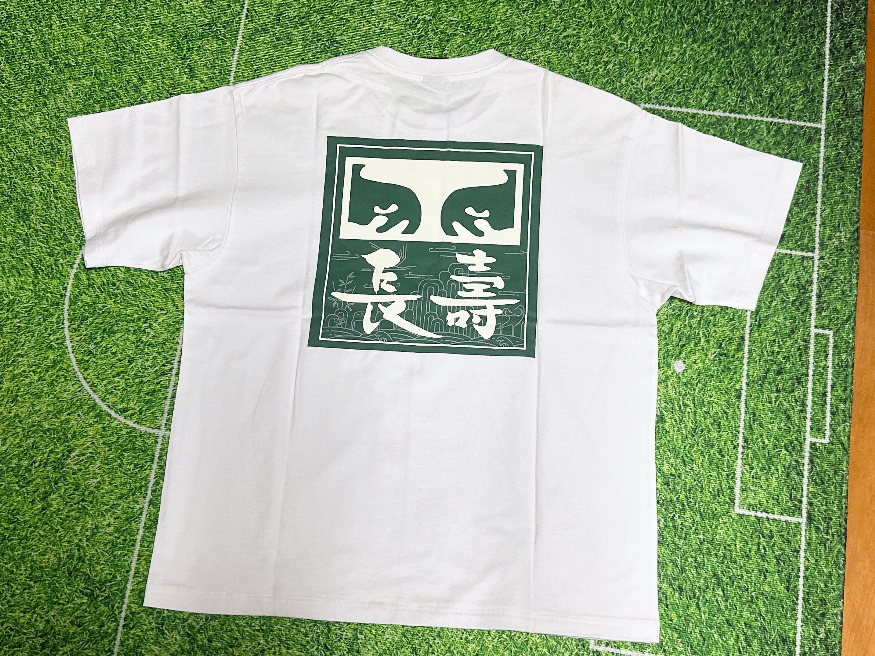 Obey x Jangsu Eyes Icon T-shirt White 착용 스타일