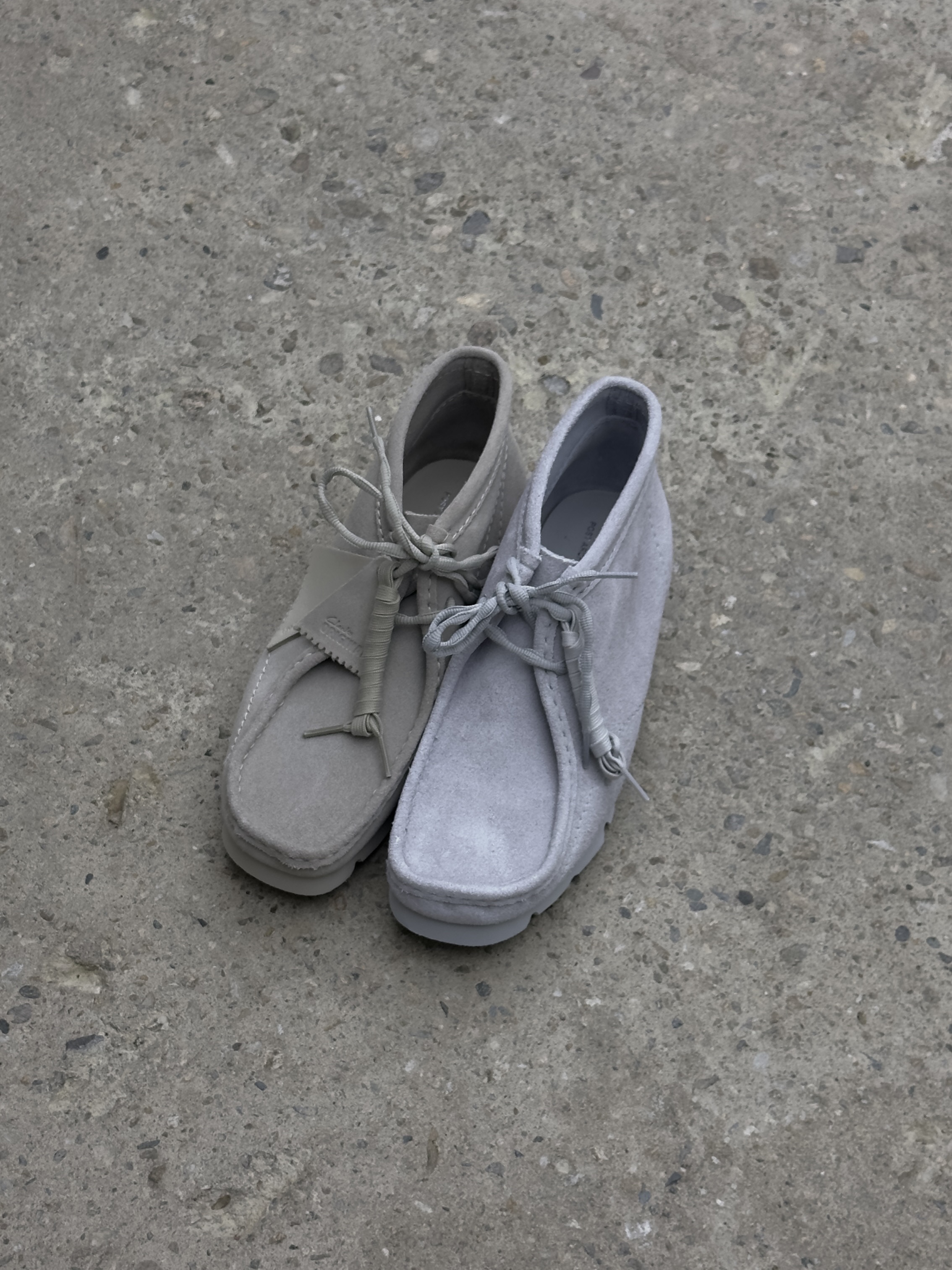 Clarks x Post Archive Faction (Paf) WallabeeBT Beige Suede 착용 스타일 - 4
