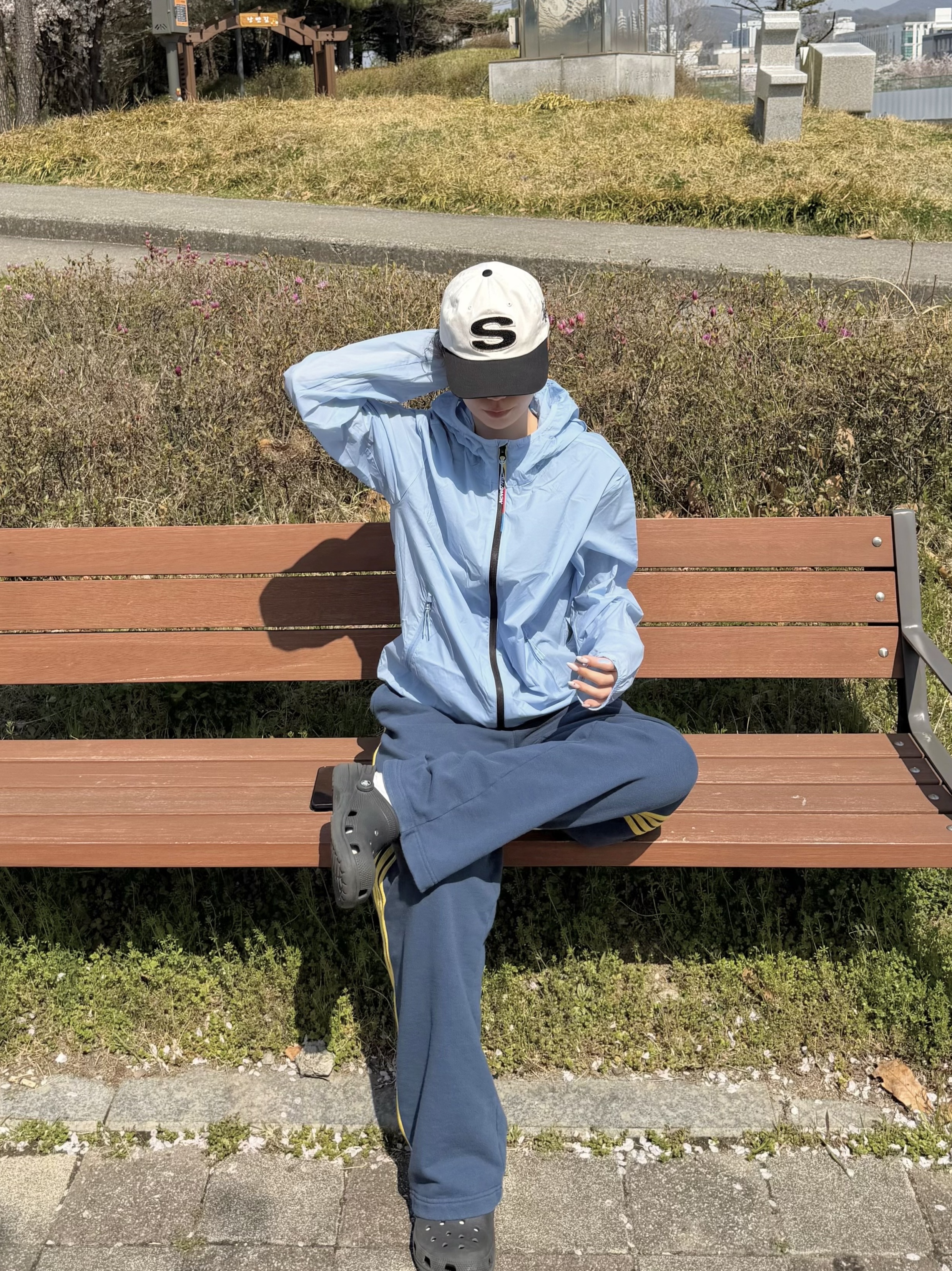 Salomon Modisay Aero Grey Blue 착용 스타일