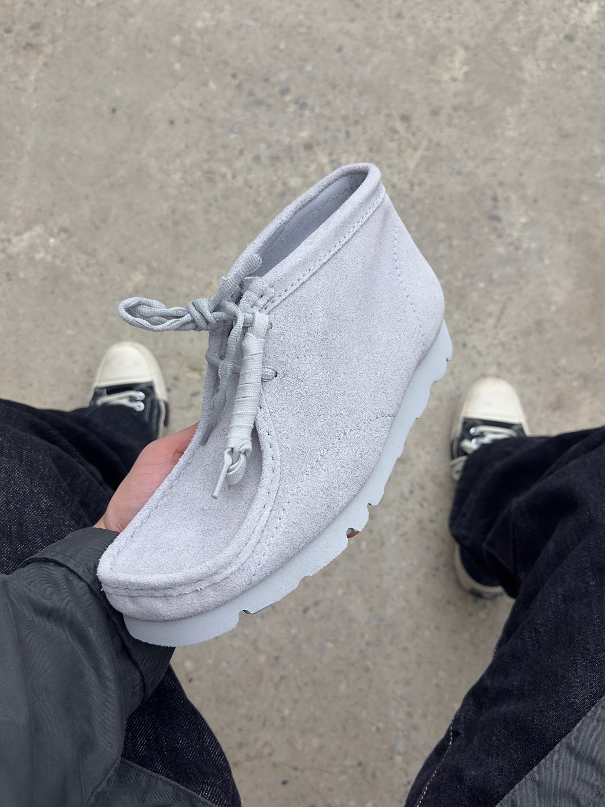Clarks x Post Archive Faction (Paf) WallabeeBT Grey Blue 착용 스타일 - 1