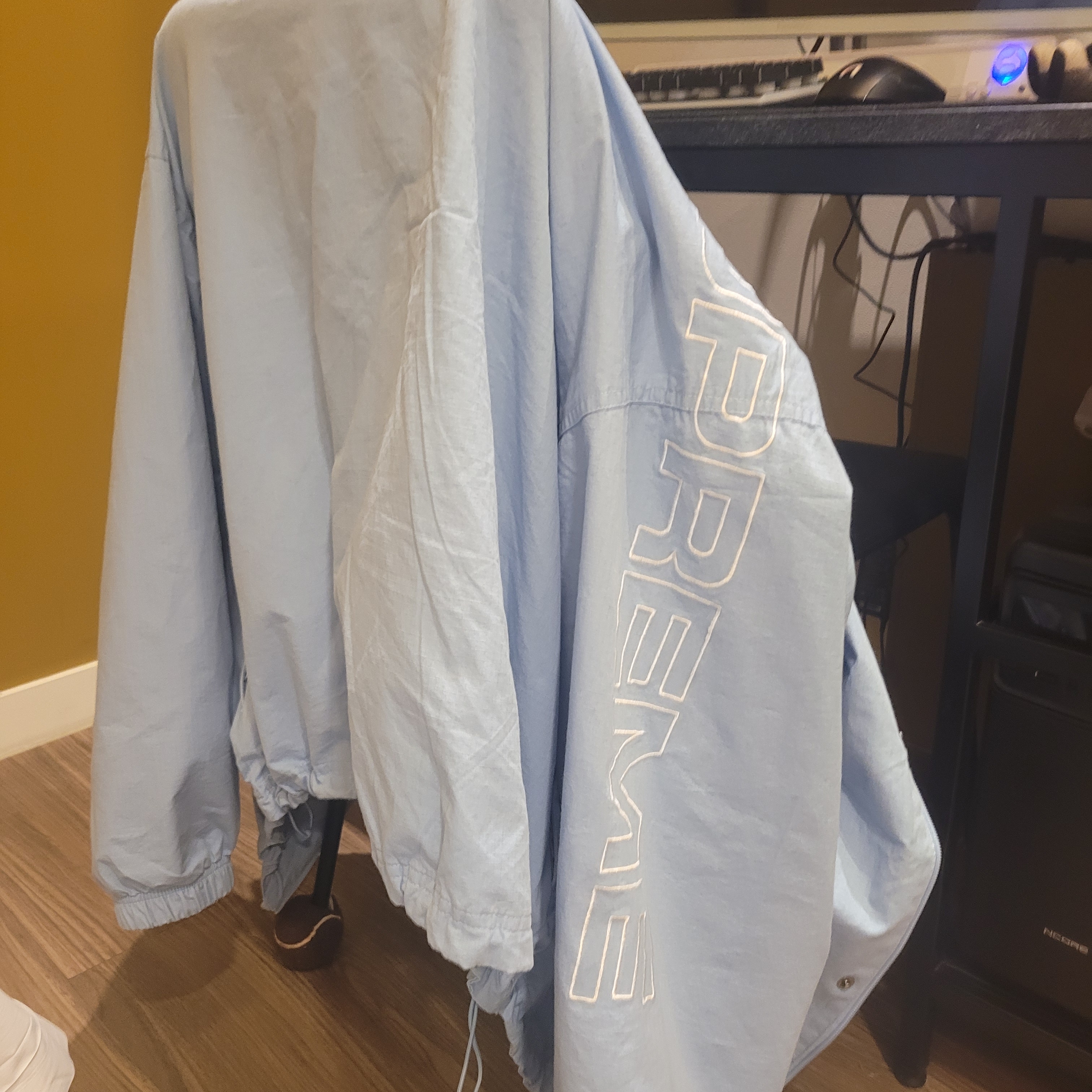 Supreme Spellout Embroidered Ripstop Track Jacket Light Blue - 25FW 착용 스타일