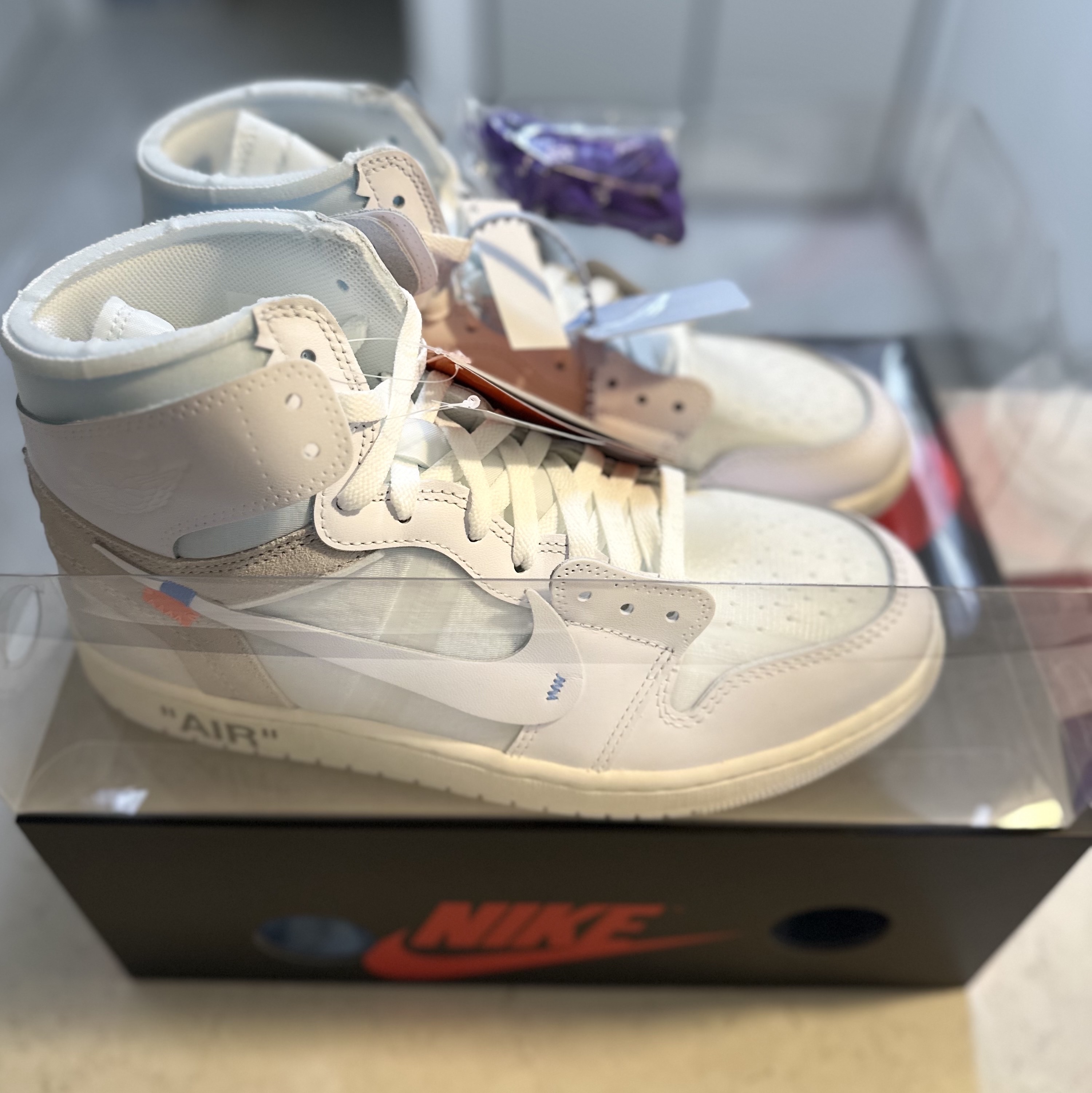 Jordan 1 x Virgil Abloh Archive Retro High Alaska White 착용 스타일 - 5