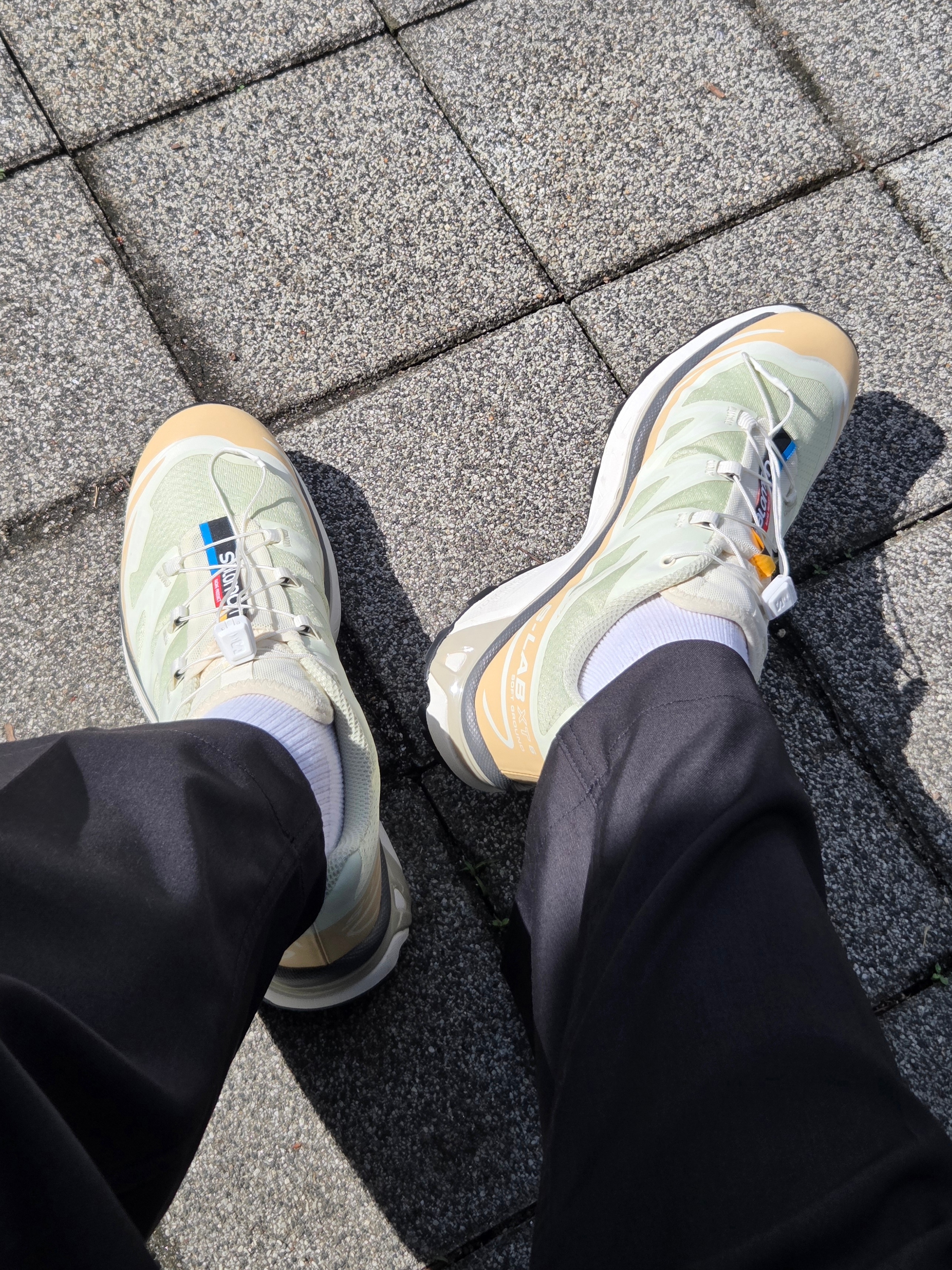 Salomon XT-6 Aloe Wash Hazelnut 착용 스타일 - 3