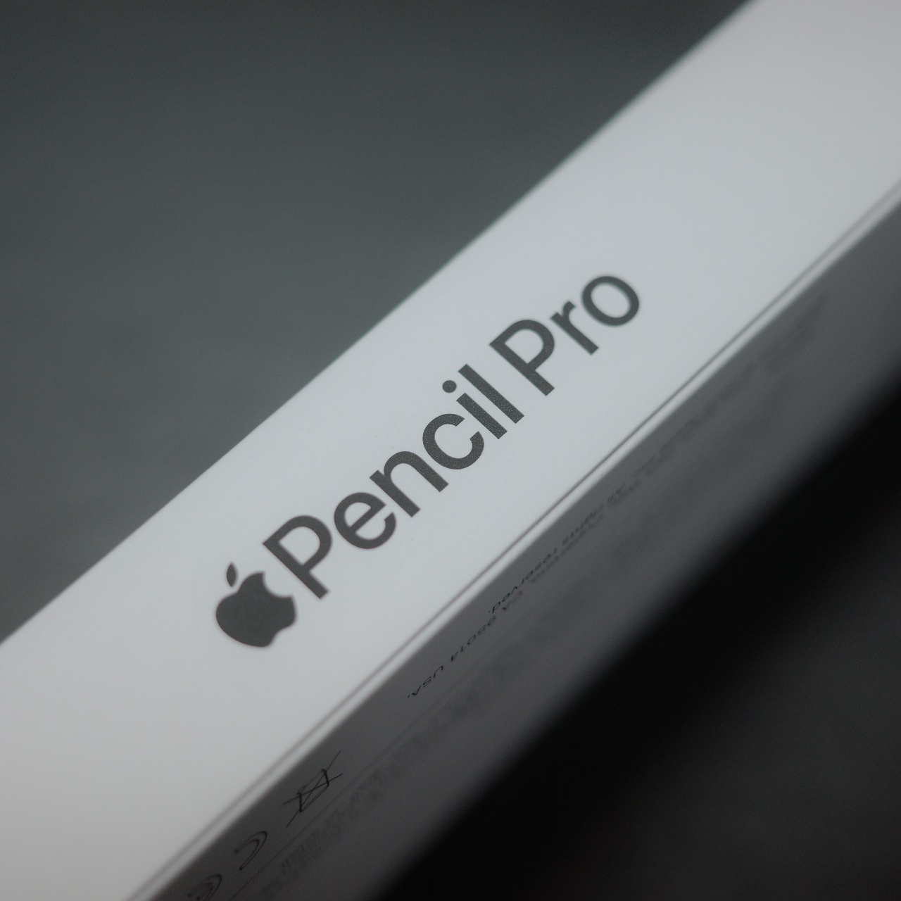 Apple Pencil Pro (Korean Ver.) 착용 스타일 - 2