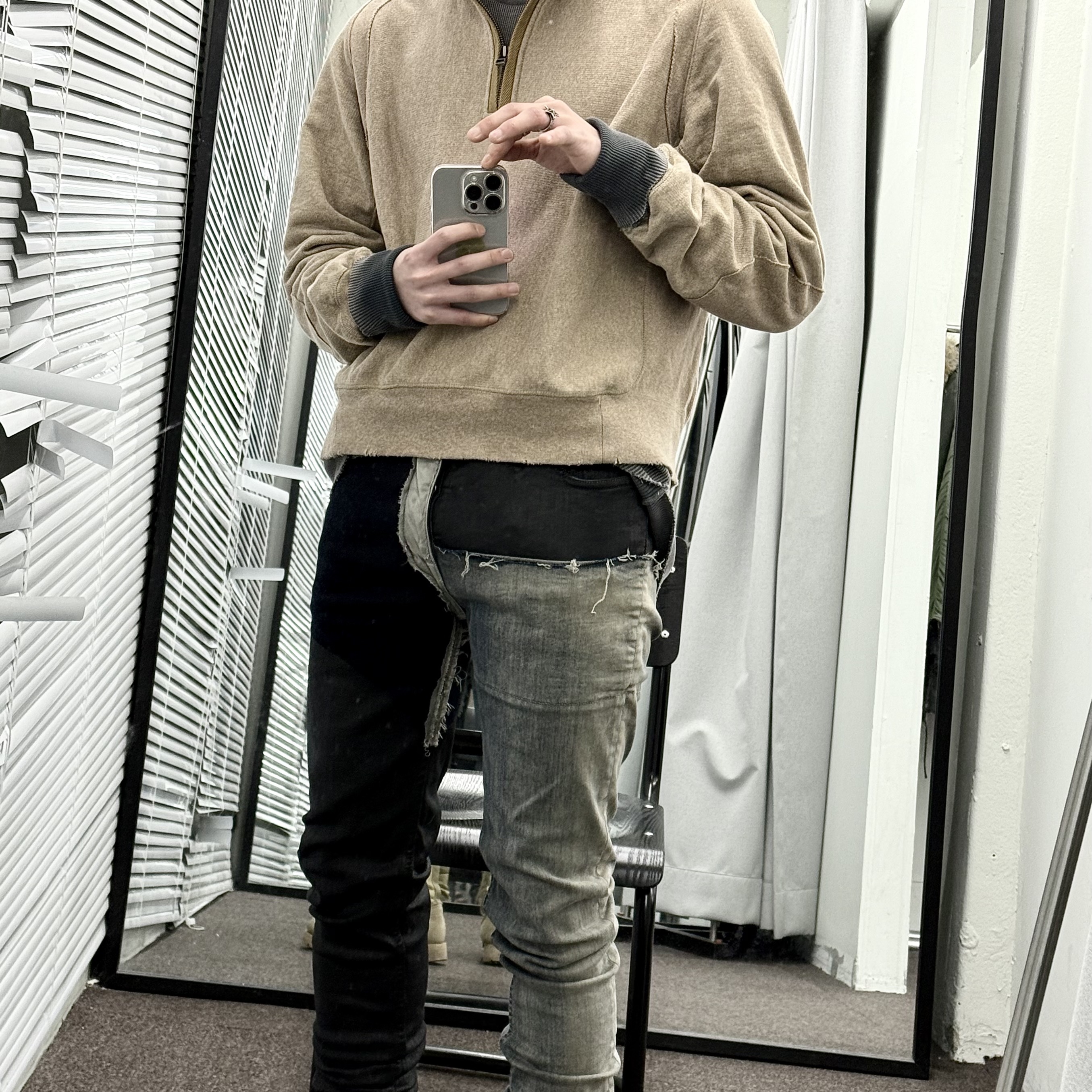 Rick Owens Porterville Bolan Bootcut in Sky Stretch Denim 착용 스타일 - 1