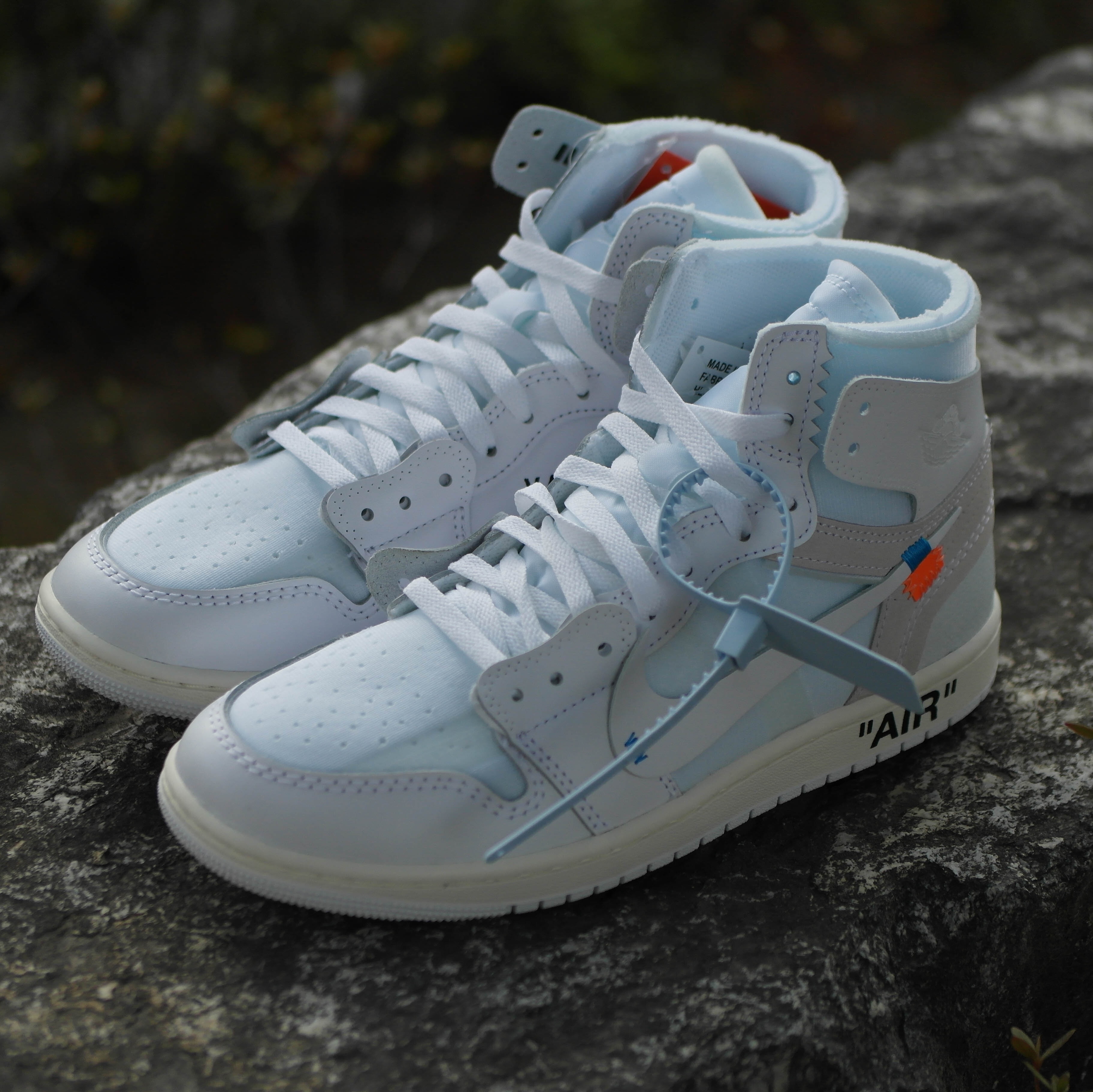 Jordan 1 x Virgil Abloh Archive Retro High Alaska White 착용 스타일 - 6
