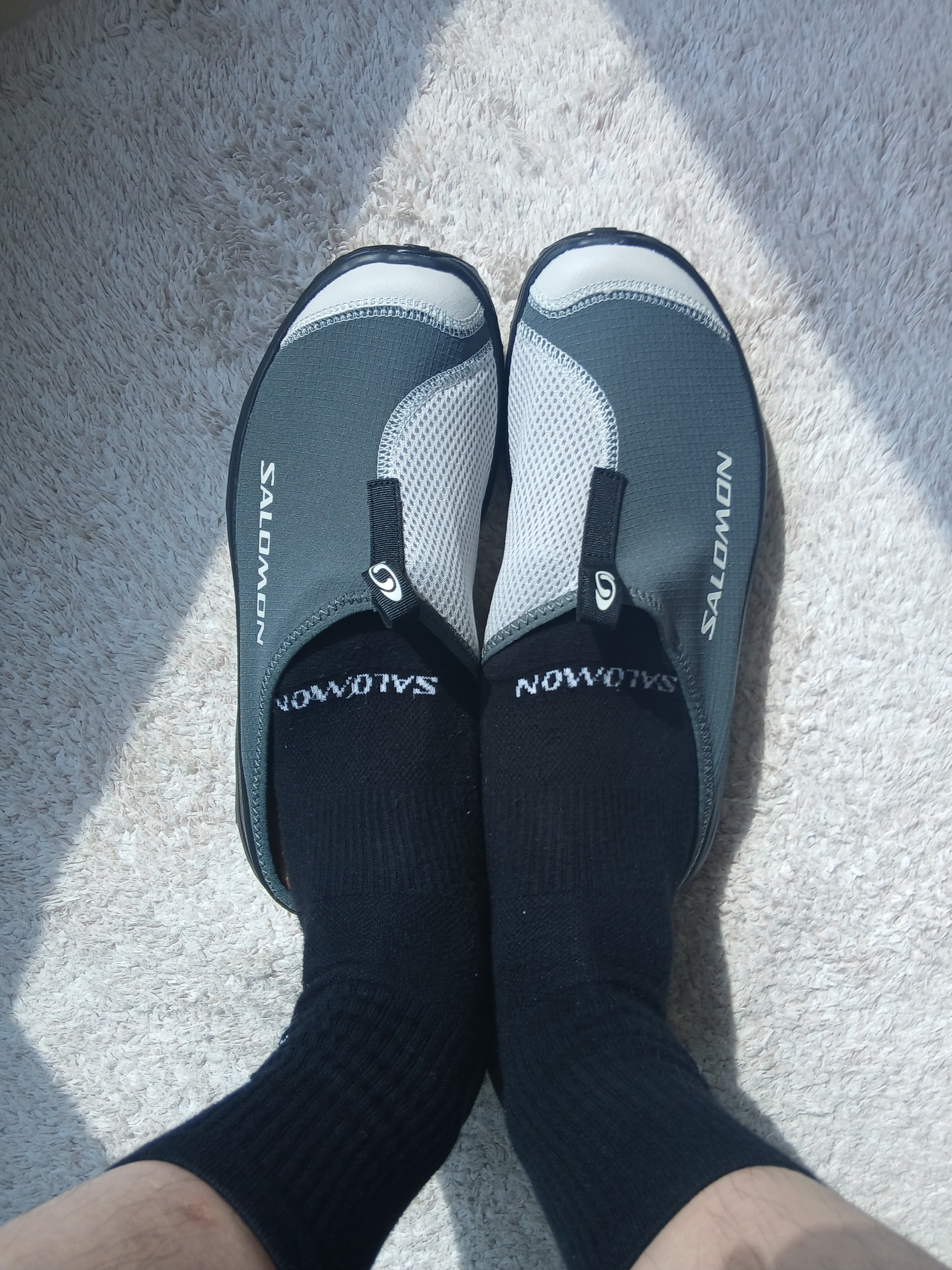Salomon RX Slide 3.0 Urban Chic Lunar Rock 착용 스타일 - 1