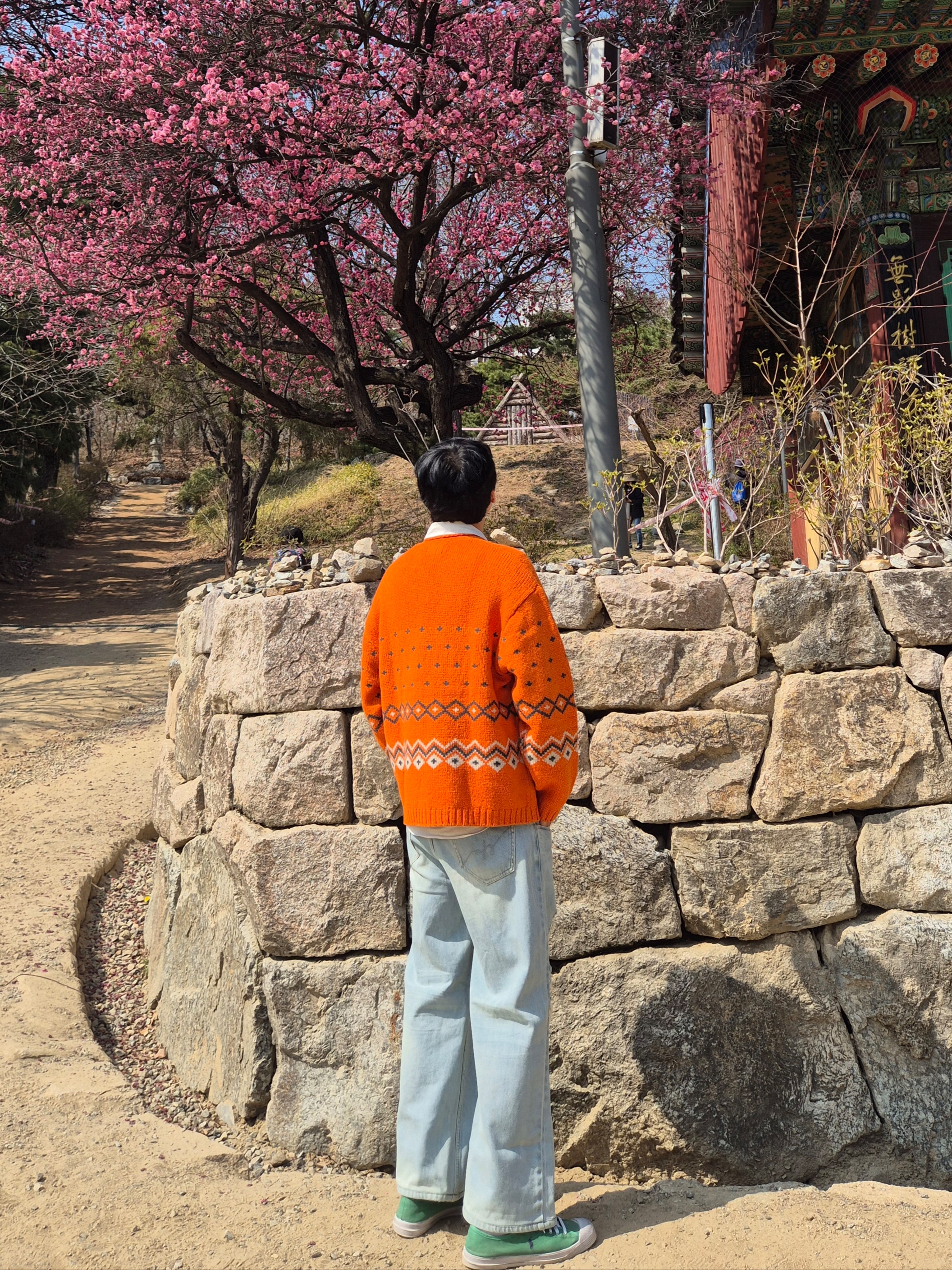 Stussy Roll Neck Fairisle Sweater Orange, [20% 적립] Polo Ralph Lauren Featherweight Mesh Shirt White - 25SS 착용 스타일 - 2