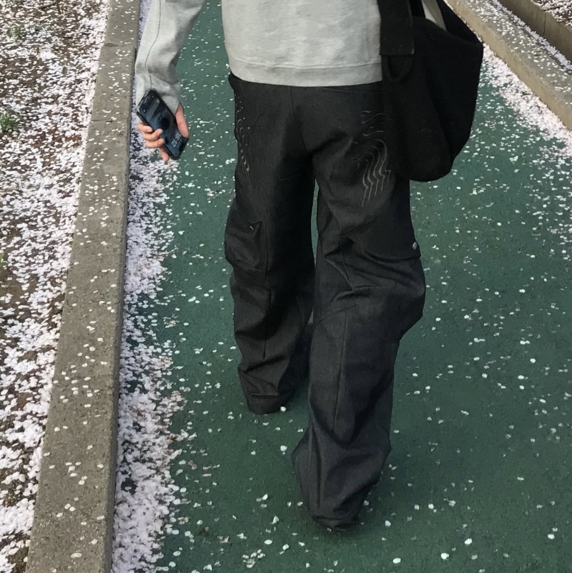 Roa Hiking Katharina Black, IGNOTA Core:14 Shell Cargo Pants Indigo 착용 스타일 - 2