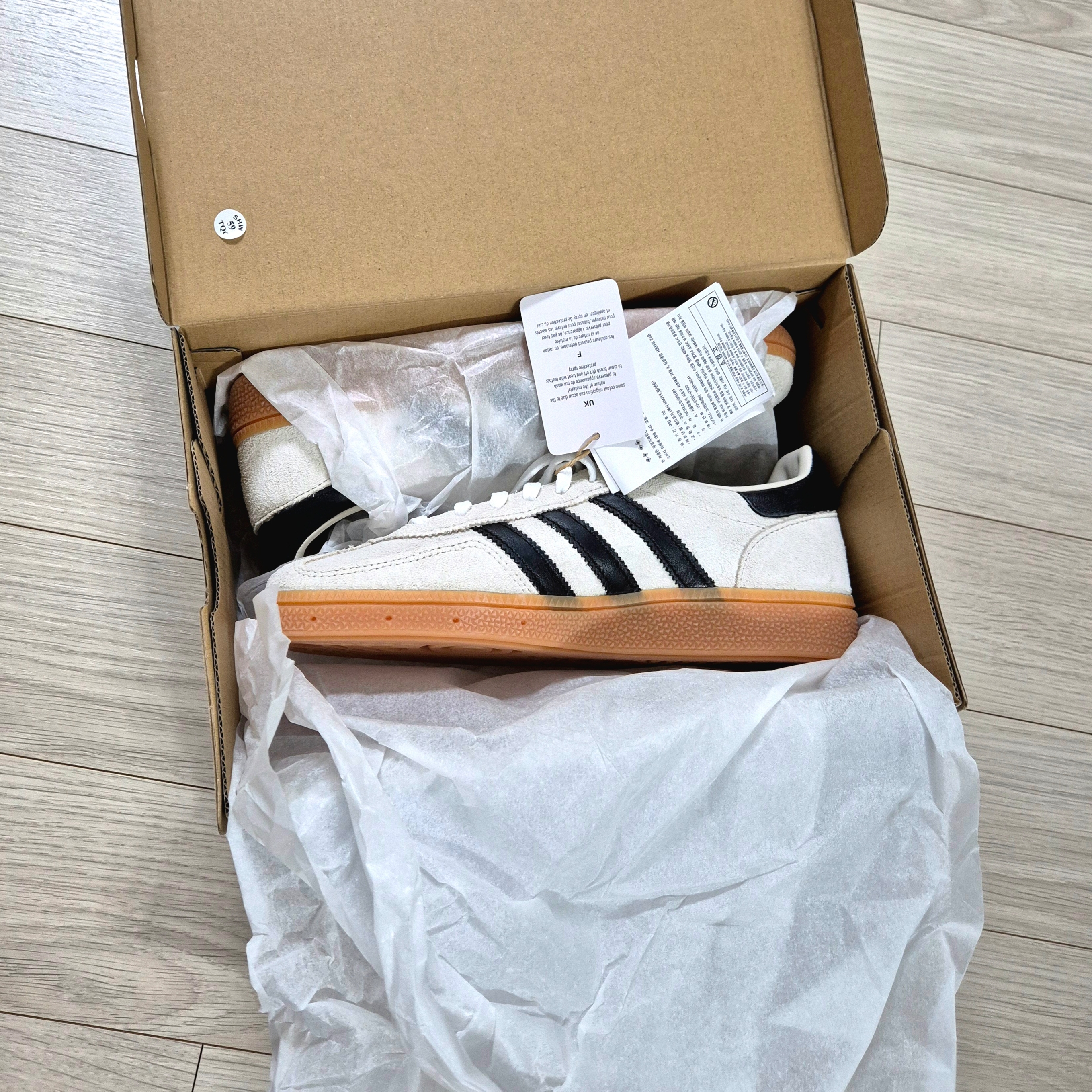(W) Adidas Spezial Handball Aluminium Core Black 착용 스타일 - 3