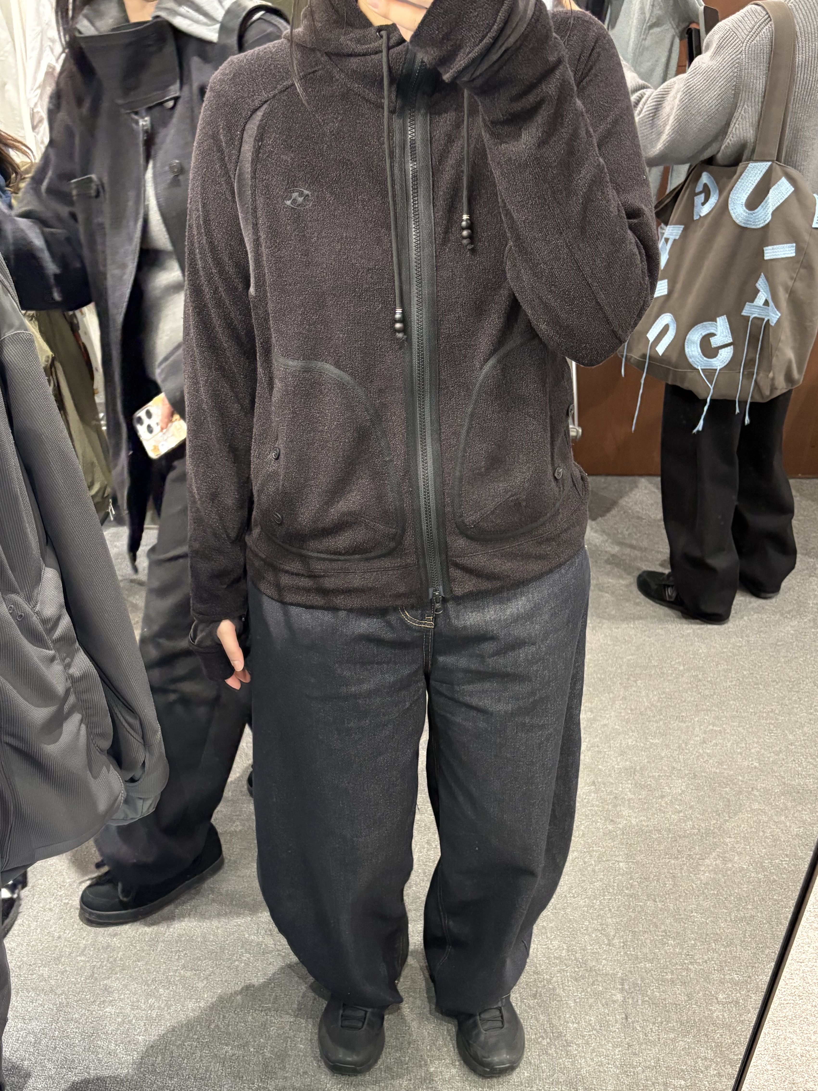 Sansan Gear Kapas Knit Zip-Up Black, Arc'teryx Kopec GTX Black Yukon 착용 스타일