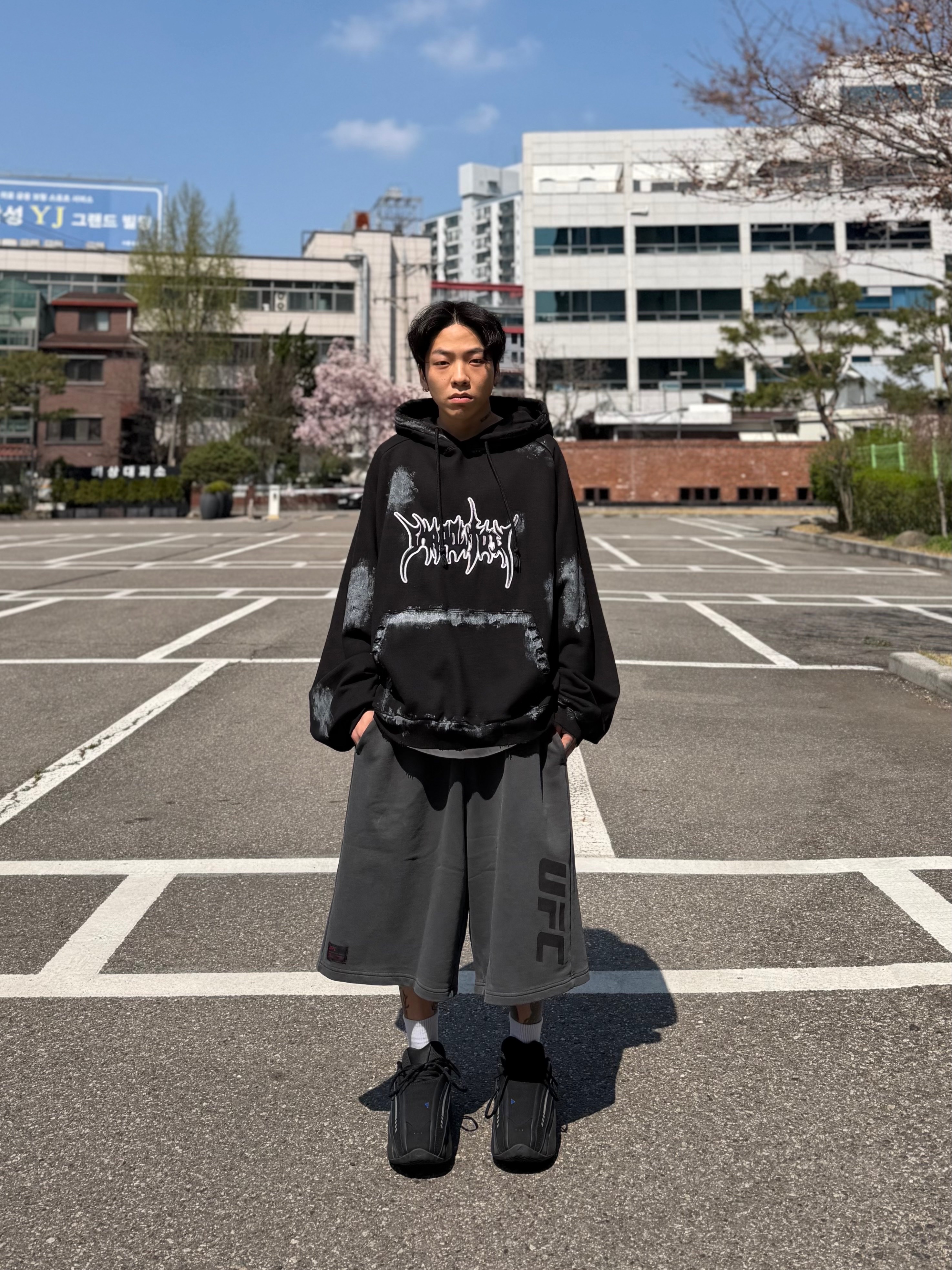 Adidas Mad IIInfinity Core Black Carbon 착용 스타일 - 7