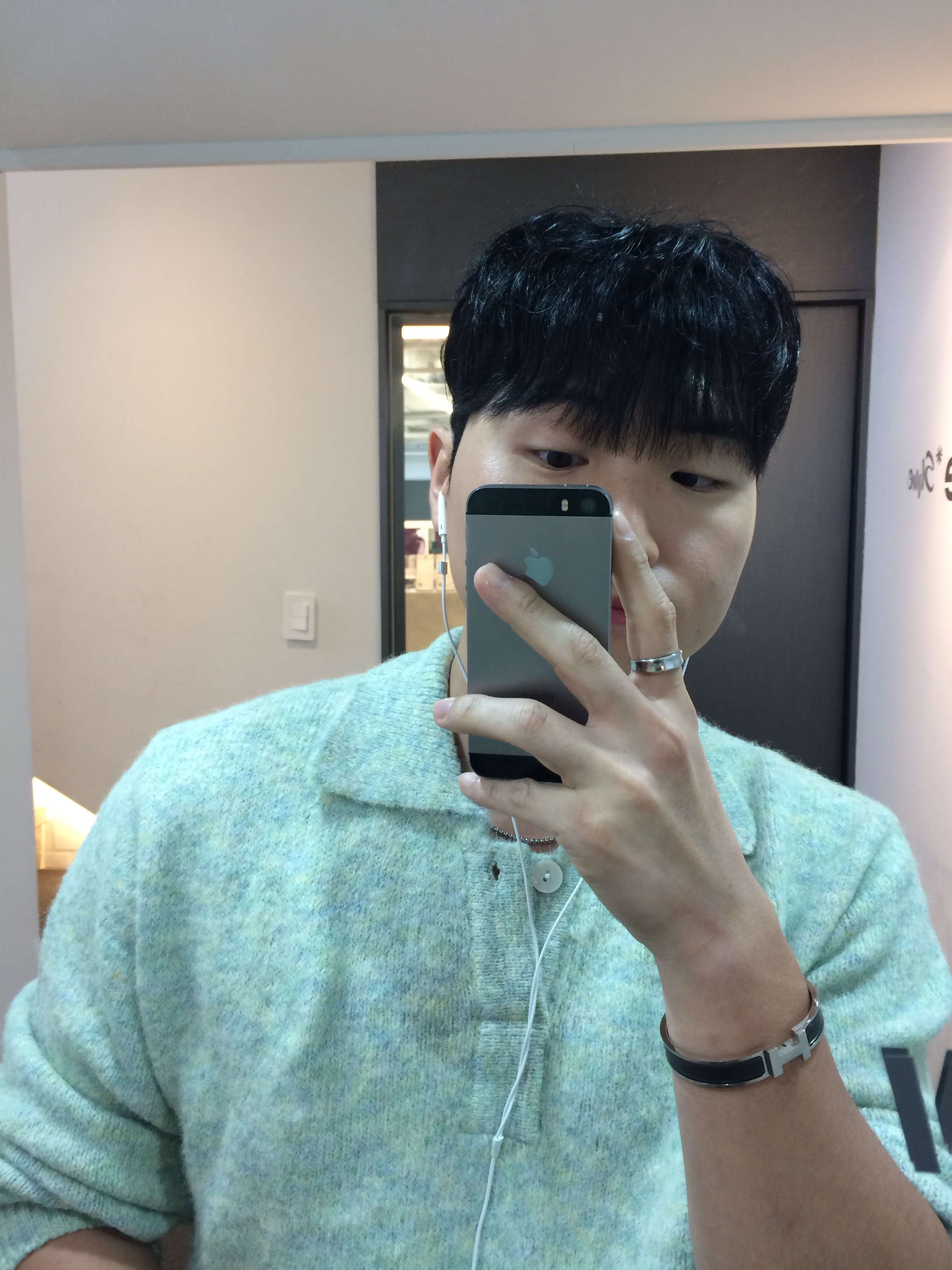 Dr. Martens 1461 Smooth Black, Casio LTP-V007L-9B 착용 스타일 - 4