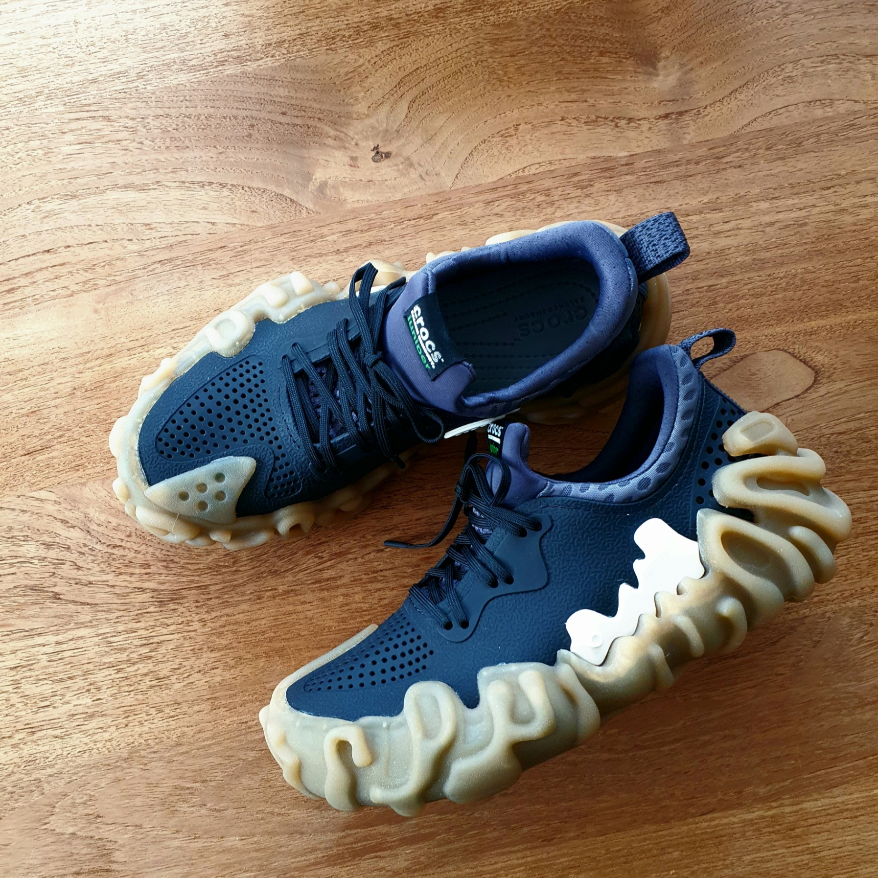 Crocs x Salehe Bembury Pollex Juniper Boba, Crocs x Salehe Bembury Pollex Juniper Manuka 착용 스타일 - 2