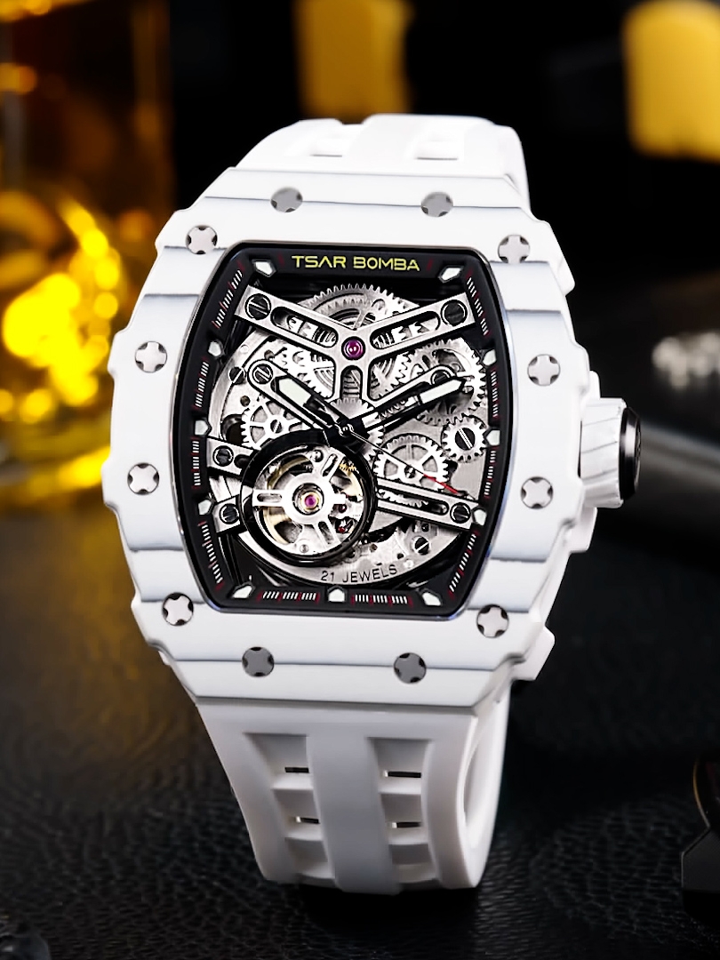 Tsar Bomba Elemental Carbon Fiber Automatic TB8208CF-35 Elite White 착용 스타일 - 2