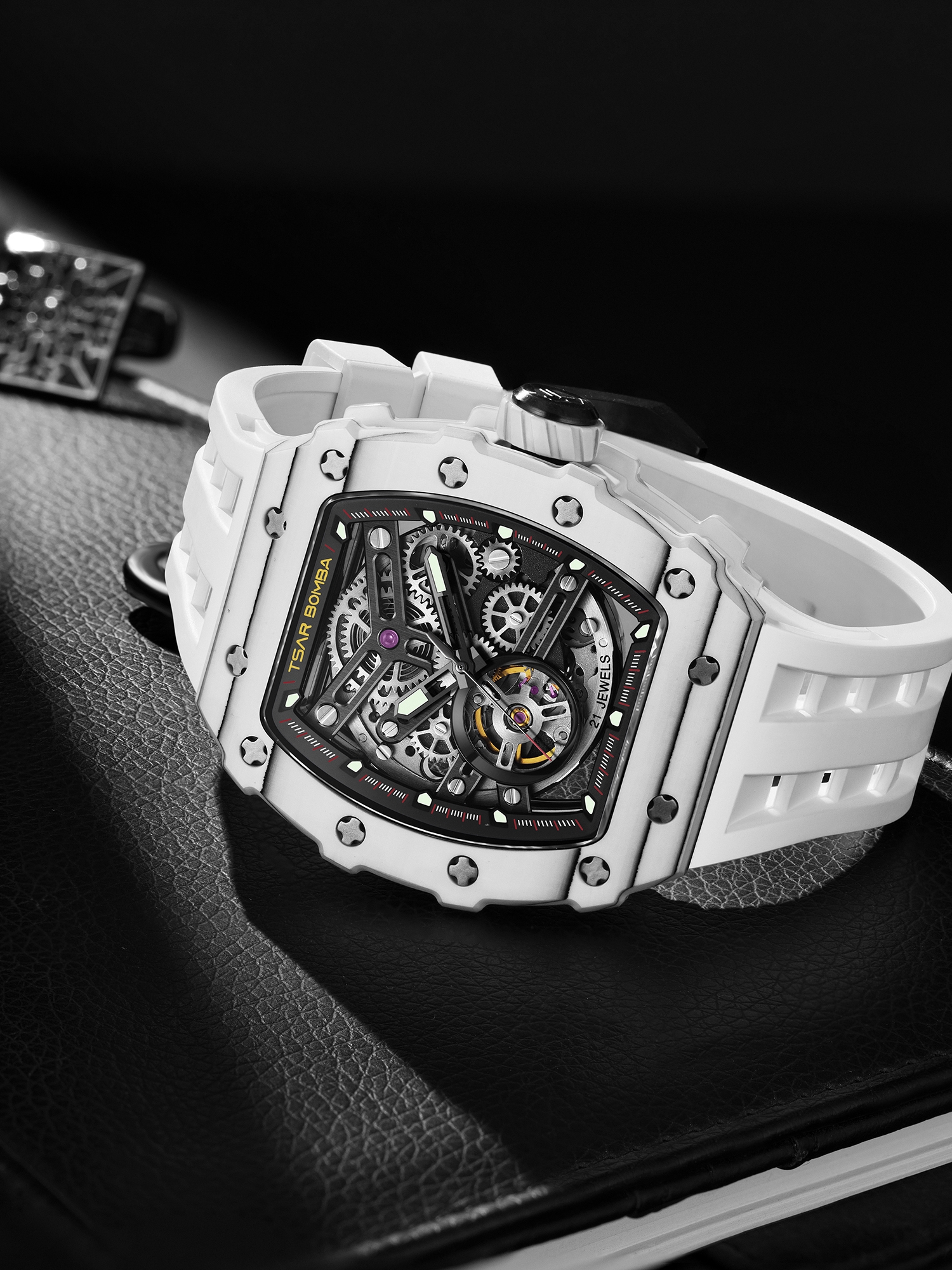 Tsar Bomba Elemental Carbon Fiber Automatic TB8208CF-35 Elite White 착용 스타일 - 7