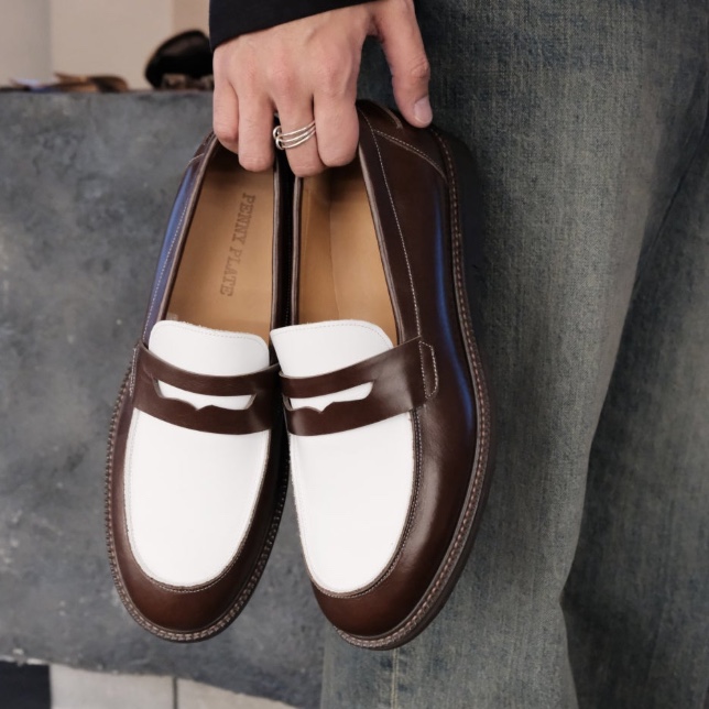 PENNY PLATE Men Loafer Brown Low 착용 스타일 - 1