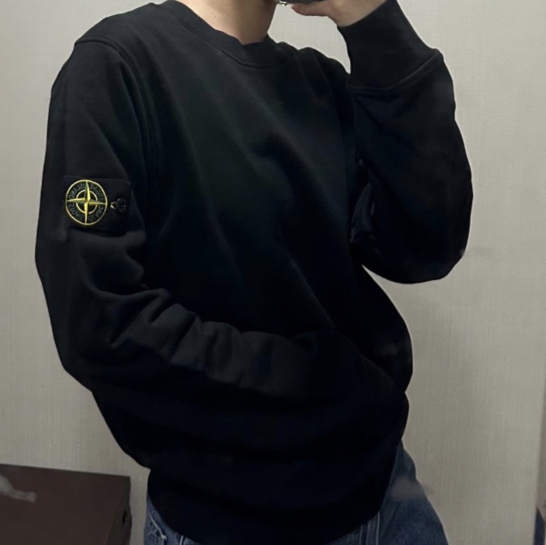 Stone Island 6100060 Organic Cotton Fleece Regular Fit Crewneck Sweatshirt Black - 26SS 착용 스타일