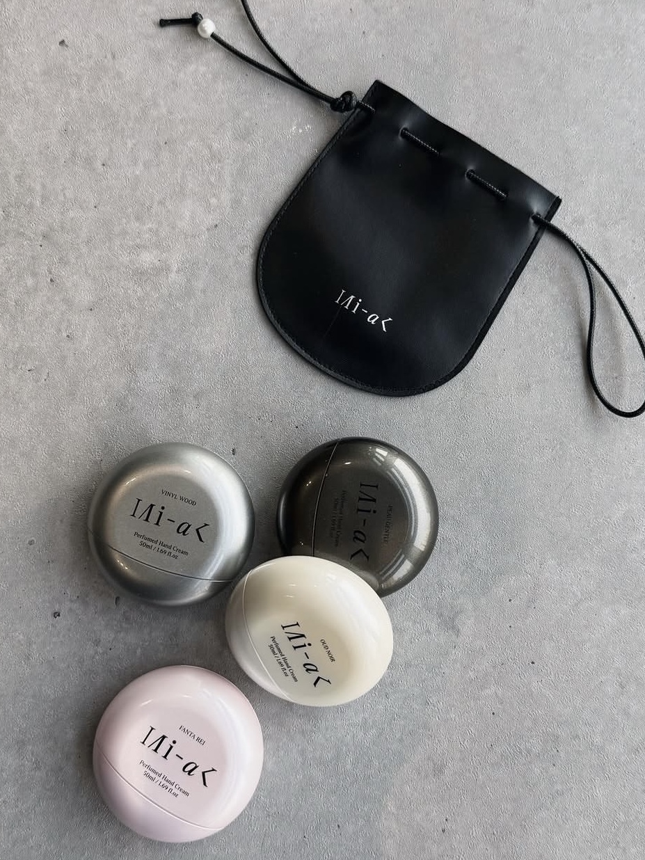[KREAM 단독] MIHAK Perfumed Hand Cream Duo Set 50ml 착용 스타일 - 2