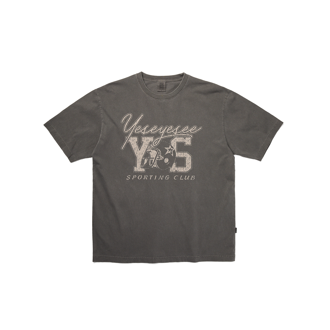 [더블적립] 예스아이씨 예스 스포팅 클럽 티셔츠 차콜([더블적립] YESEYESEE Y.E.S Sporting Club Tee Charcoal)