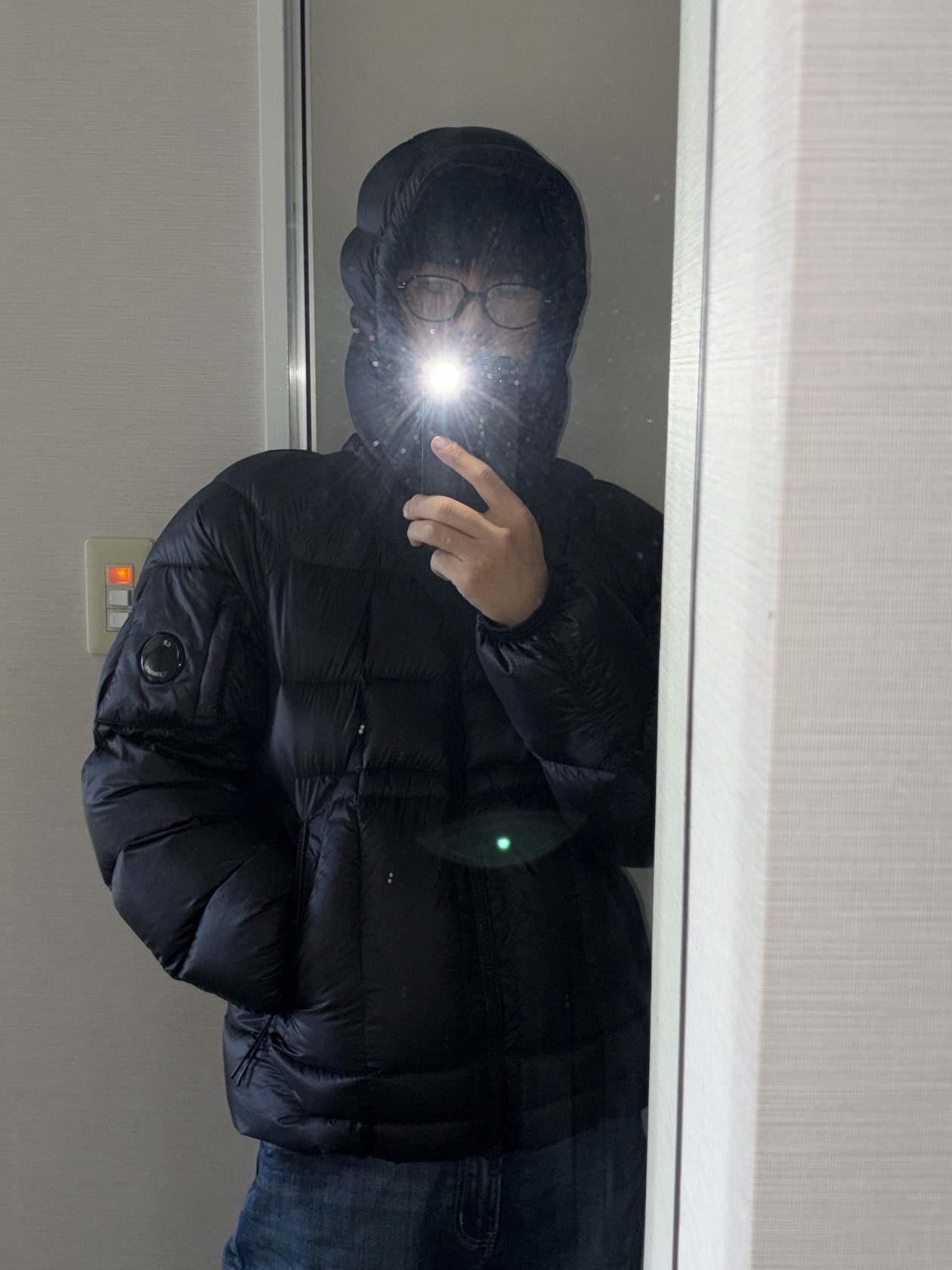C.P. Company D.D. Shell Hooded Down Jacket Black - 25FW 착용 스타일 - 1