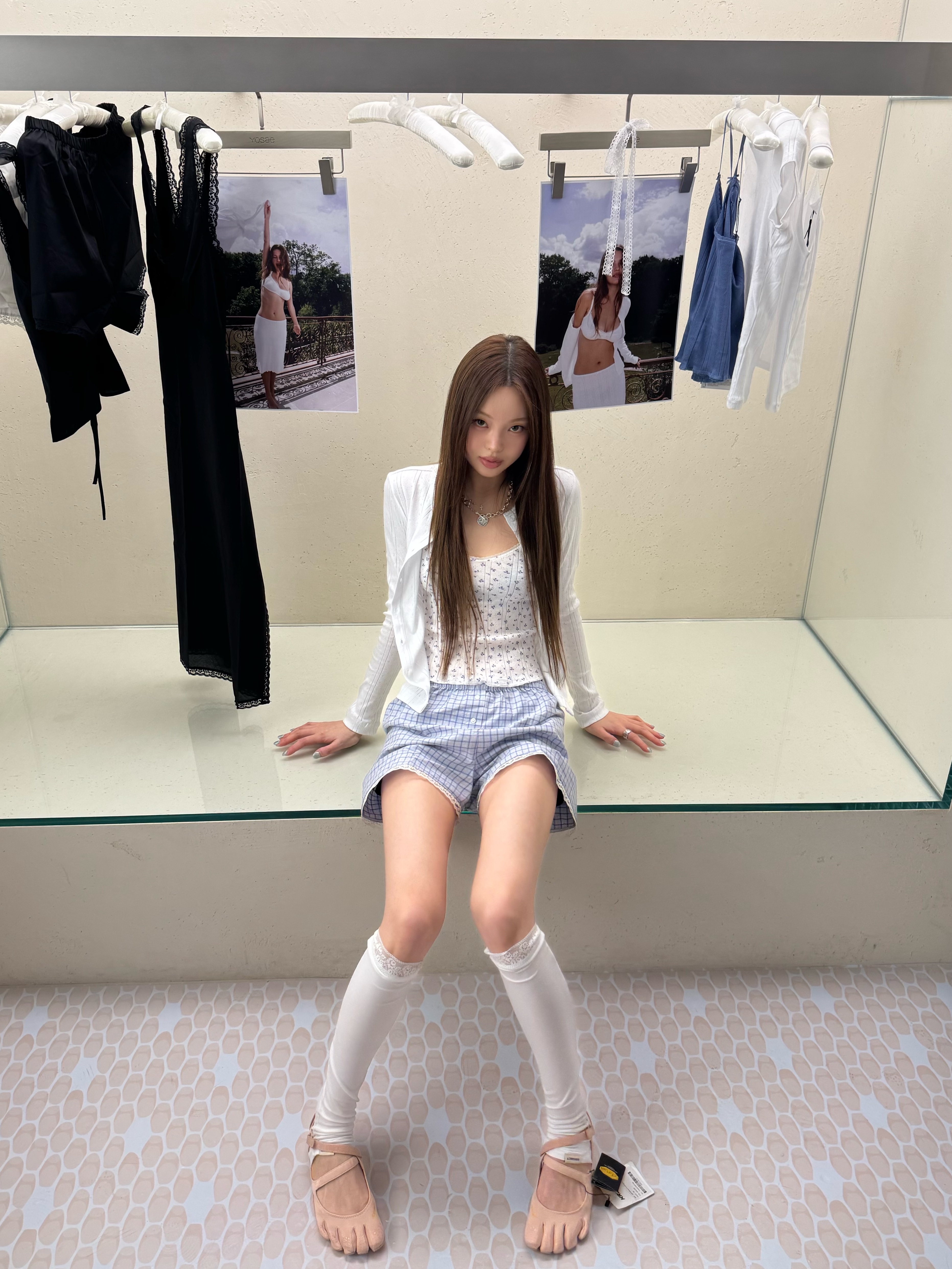 [KREAM 단독] Cou Cou Intimates Women The Boxer Blue Check - 26SS, [KREAM 단독] Cou Cou Intimates Women The Cardigan White - 26SS 착용 스타일 - 1