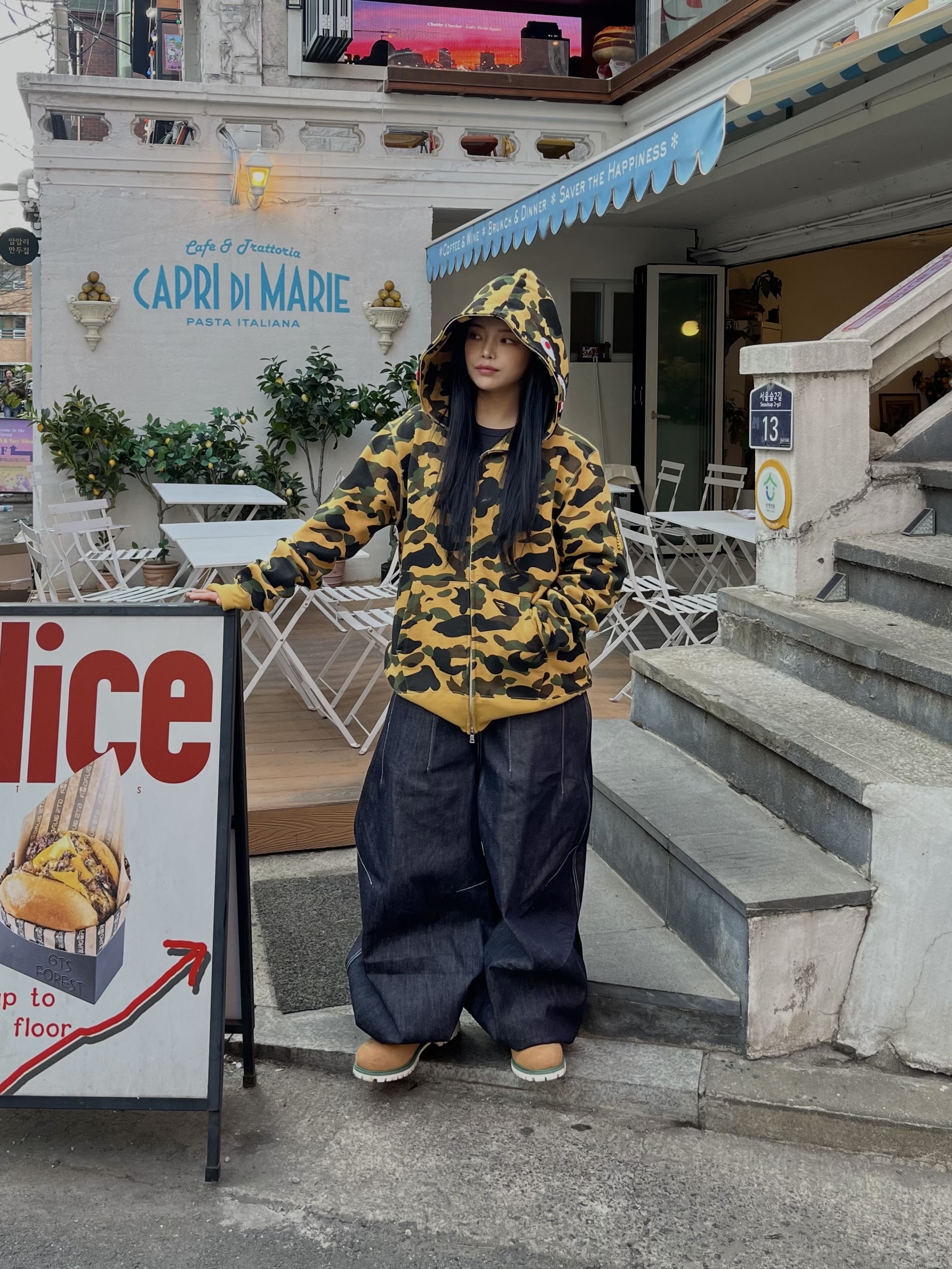 KASINA x Timberland 6 In Premium Vibram GTX Wheat, BAPE PONR 1st Camo 2nd Shark Full Zip Hoodie Yellow 착용 스타일 - 2