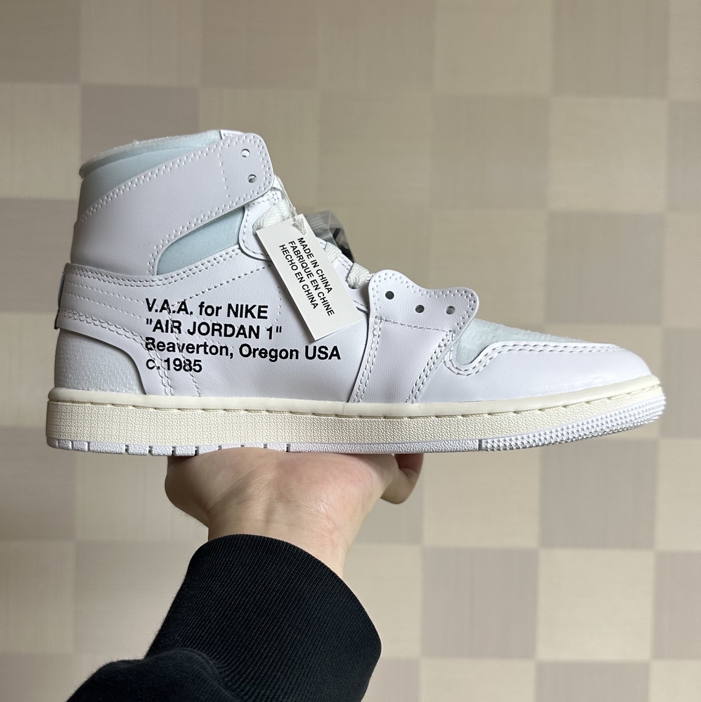 Jordan 1 x Virgil Abloh Archive Retro High Alaska White 착용 스타일 - 2