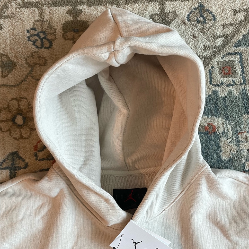 Jordan x A Ma Maniere Hoodie Phantom (HF0540-030) 착용 스타일 - 3