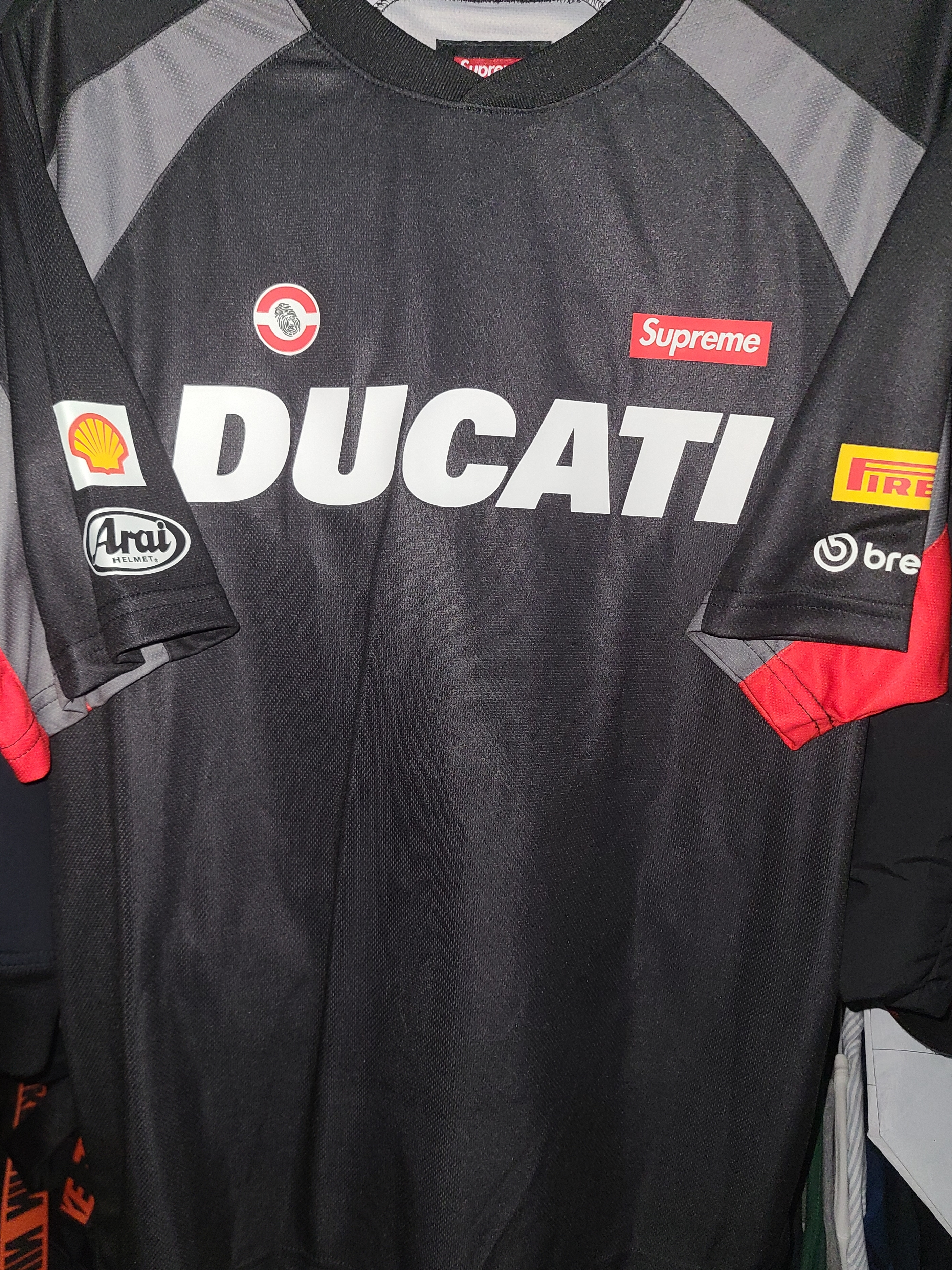 Supreme x Ducati Soccer Jersey Black - 24SS 착용 스타일