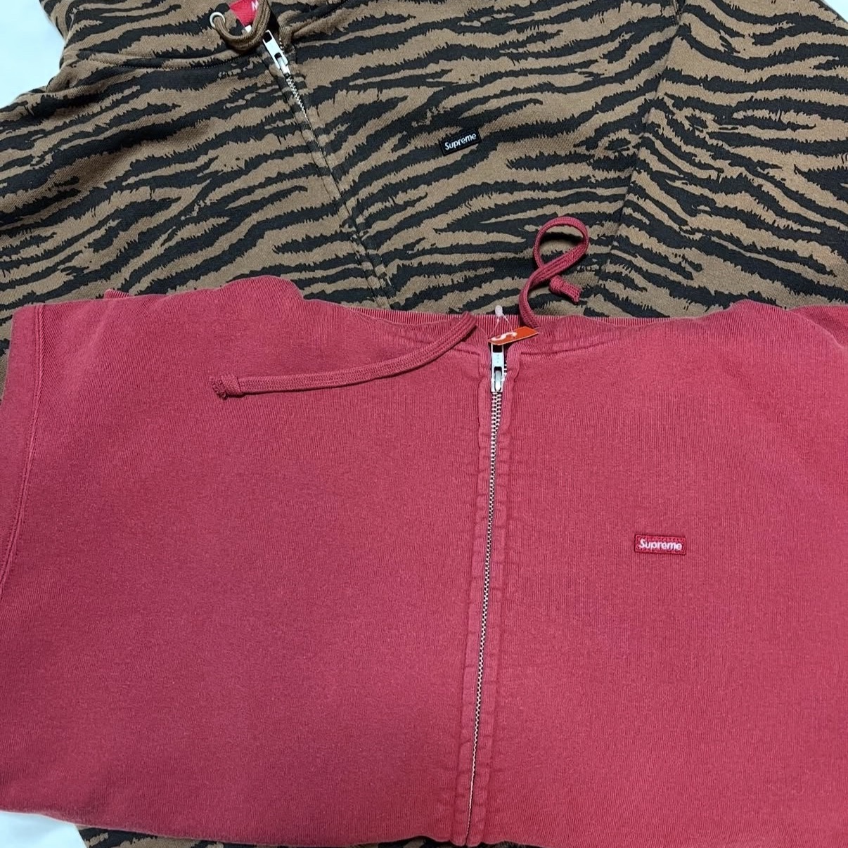 Supreme Small Box Zip Up Hooded Sweatshirt Dark Red - 26SS 착용 스타일