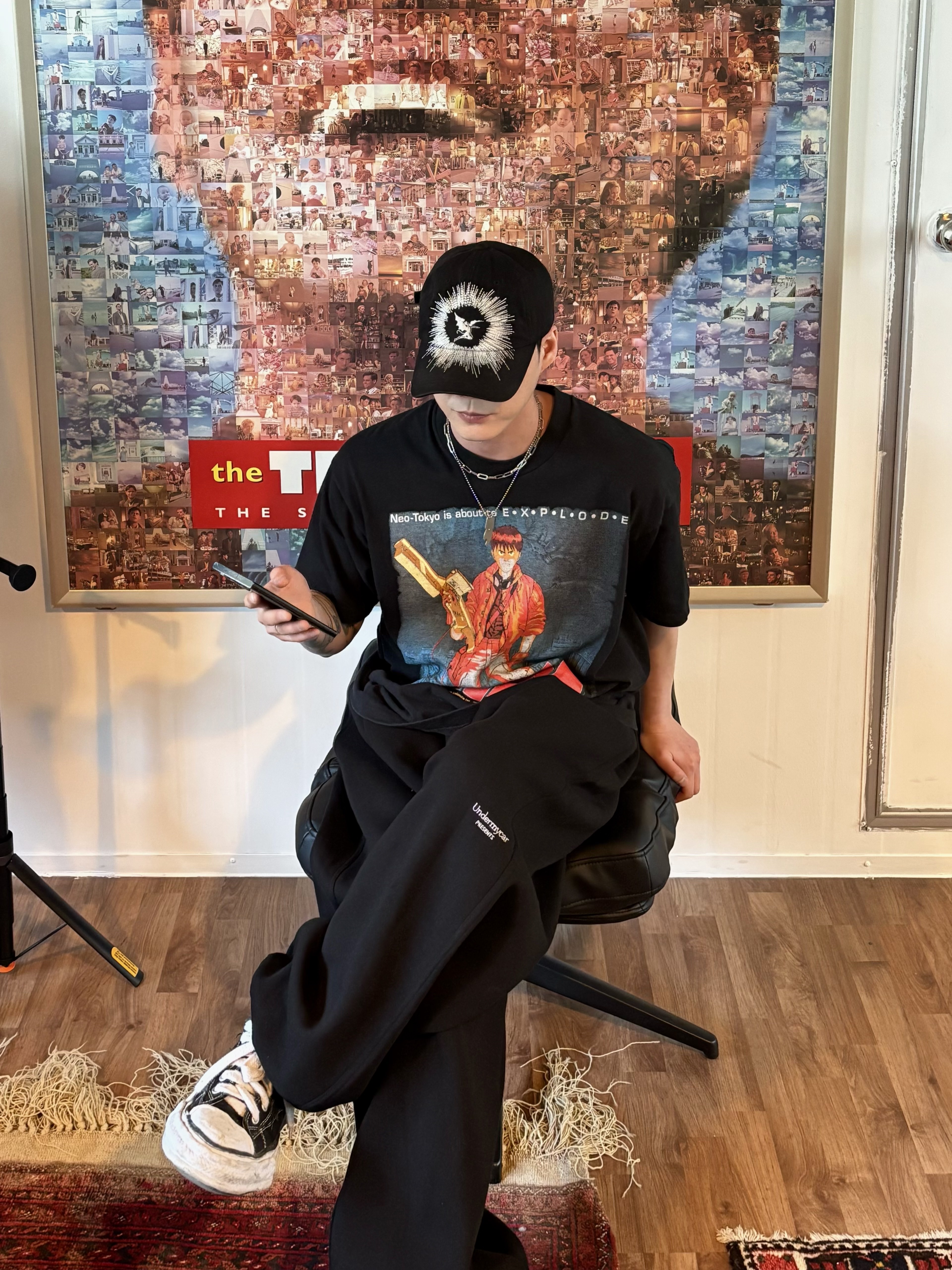 Undermycar Mu.03 Anti Fxxking Logo Play Oversized Sweat Jogger Black 착용 스타일 - 1