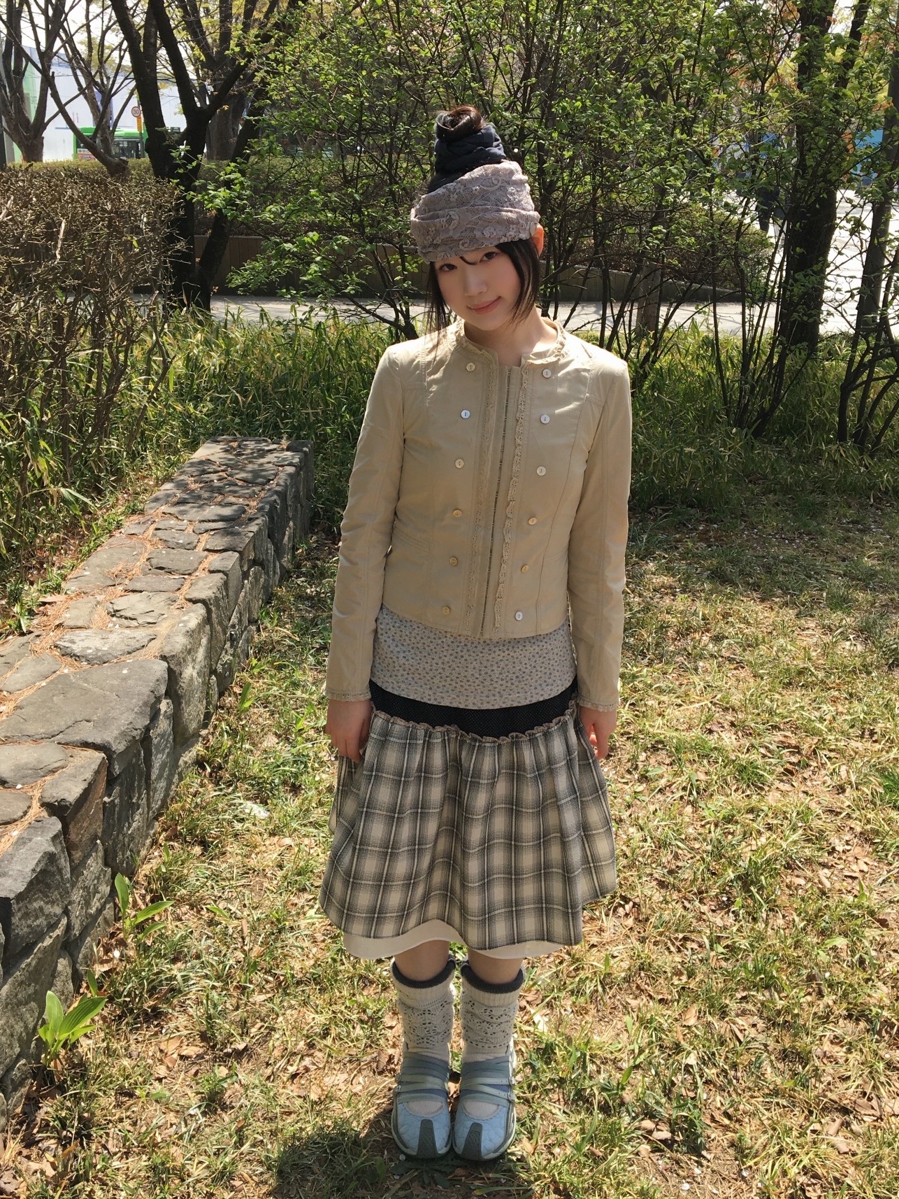 (W) Asics x Kiko Kostadinov x Heaven by Marc Jacobs Gel-Lokros Faded Denim Pale Aqua, COYSEIO Mori Knee Socks Ivory 착용 스타일