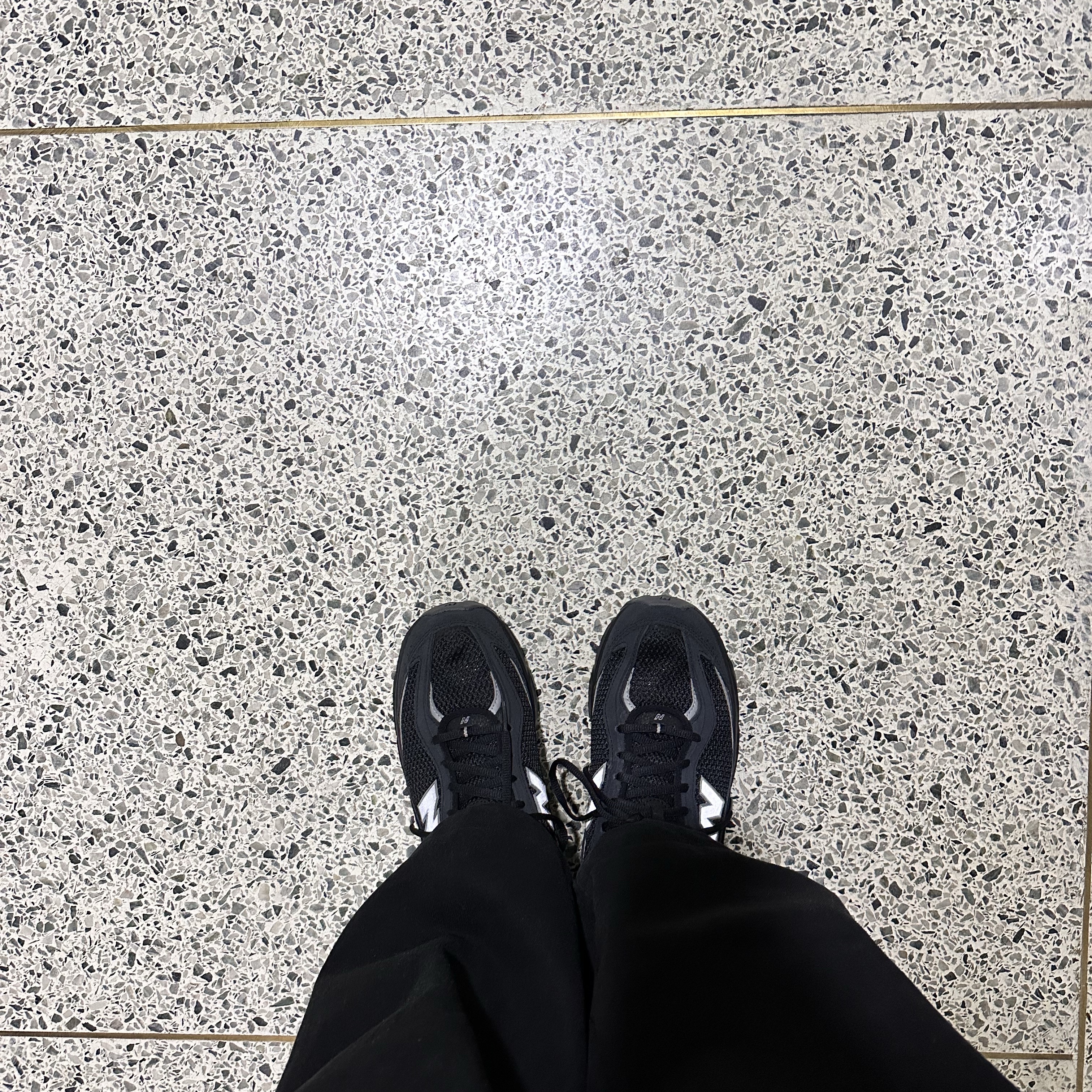 New Balance 509 Black 착용 스타일