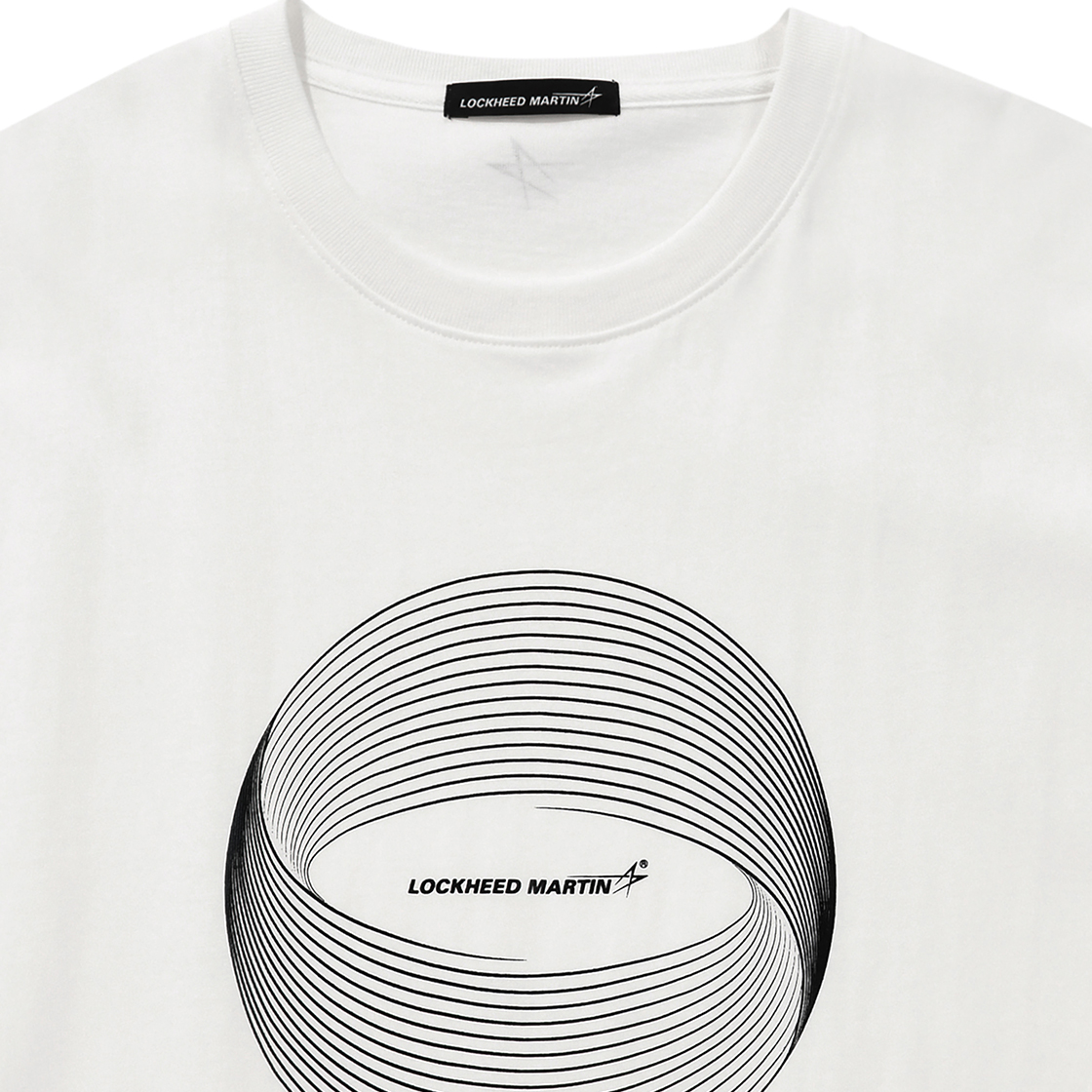 록히드마틴 스피어 그래픽 프린티드 TS 오프 화이트(LOCKHEED MARTIN Sphere Graphic Printed TS Off White) - 3
