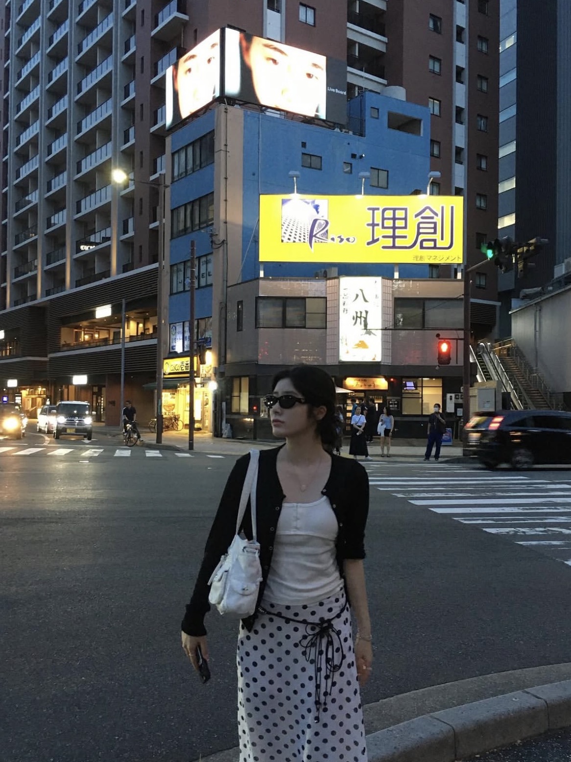 Prada Symbole Sunglasses Slate Gray Lenses Alternative fit 착용 스타일 - 3
