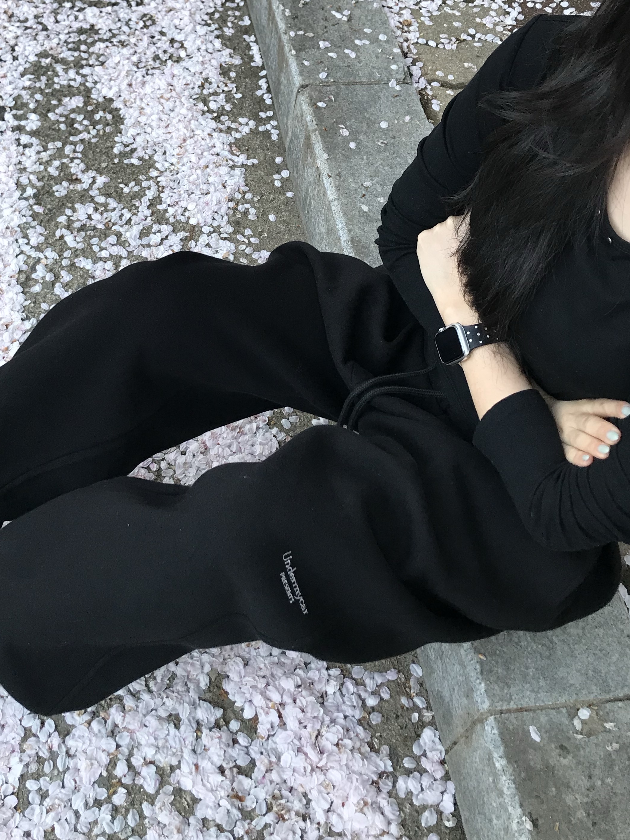Undermycar Mu.03 Anti Fxxking Logo Play Oversized Sweat Jogger Black 착용 스타일 - 3