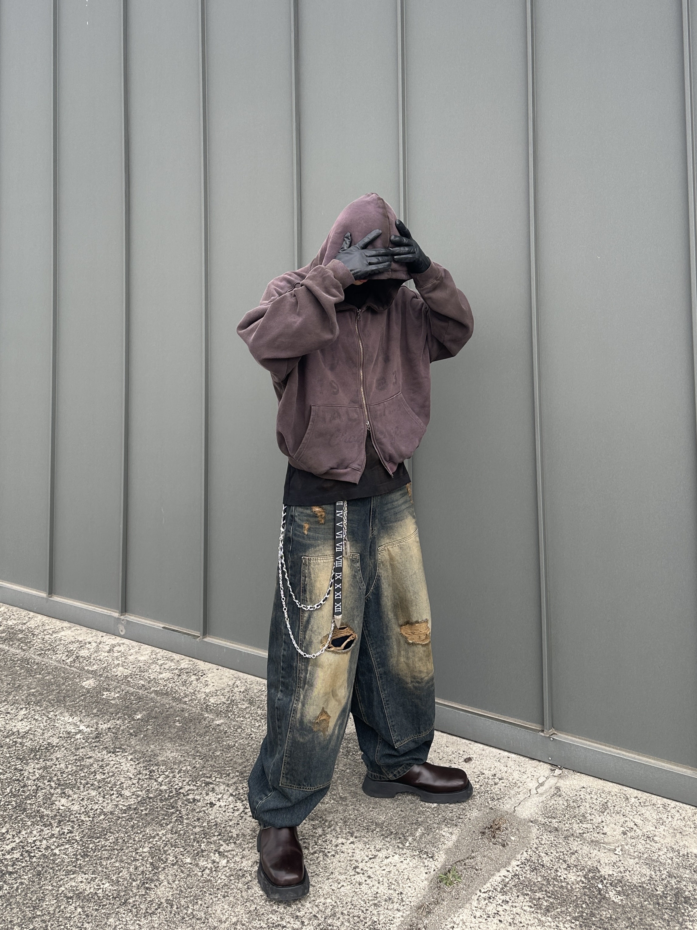 Undermycar x Nautica Damaged Hood Zip Up Brown - 25SS 착용 스타일 - 4