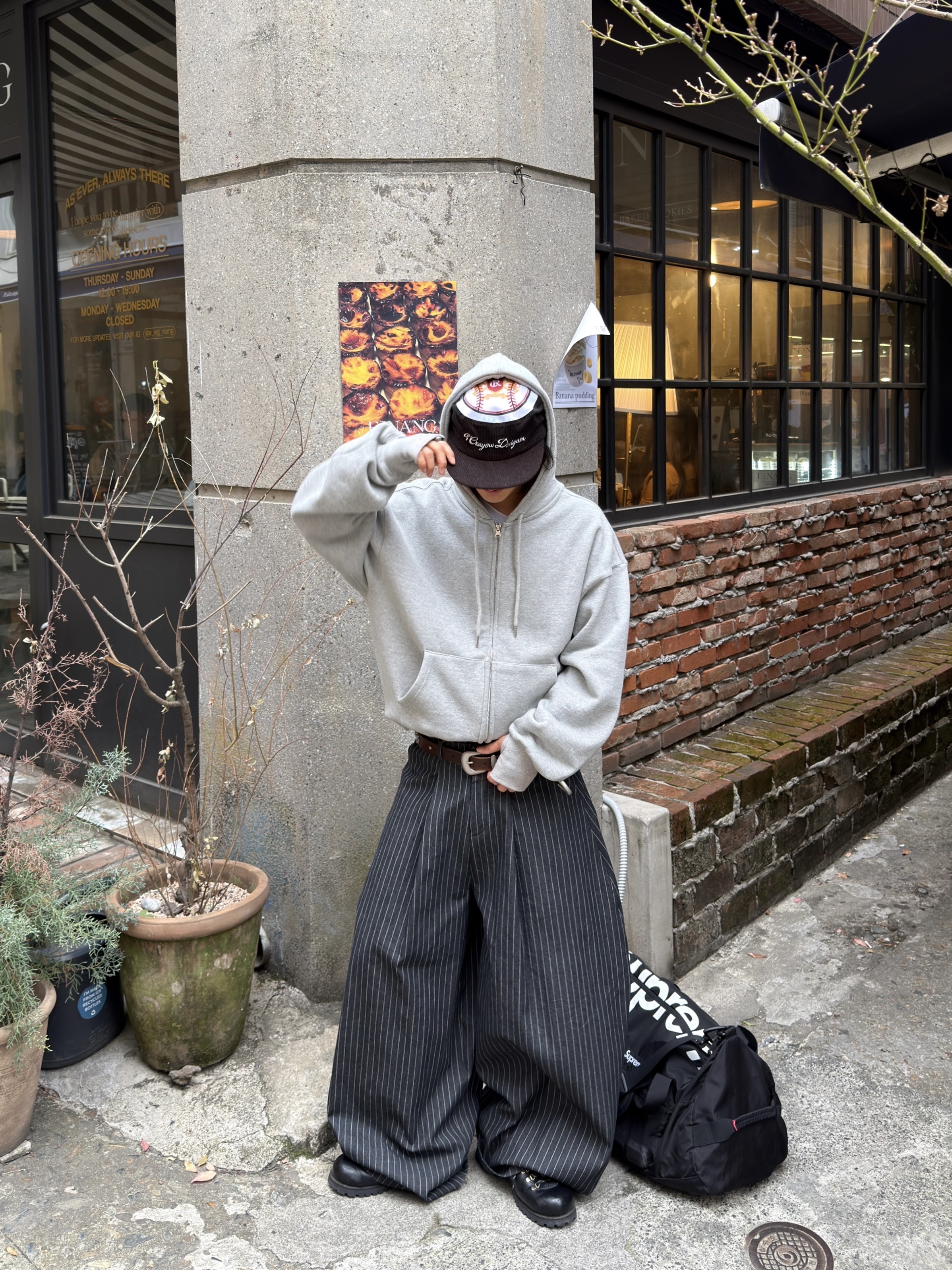 Romantic Move Oat Mountain Oil Black 착용 스타일 - 2