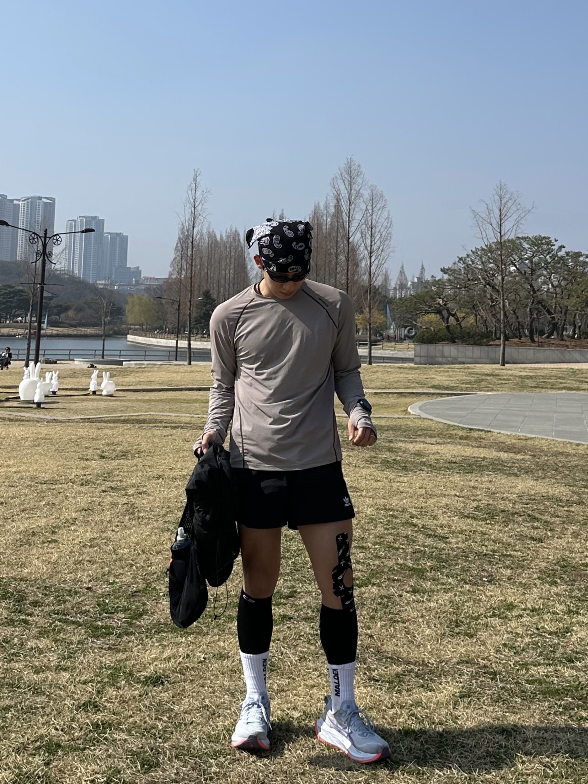 Oakley Eye Jacket Redux Matte Black Frame Prizm Grey Lenses High Bridge Fit, [10% 적립] Garmin Forerunner 965 GPS Black (WiFi) 착용 스타일 - 3
