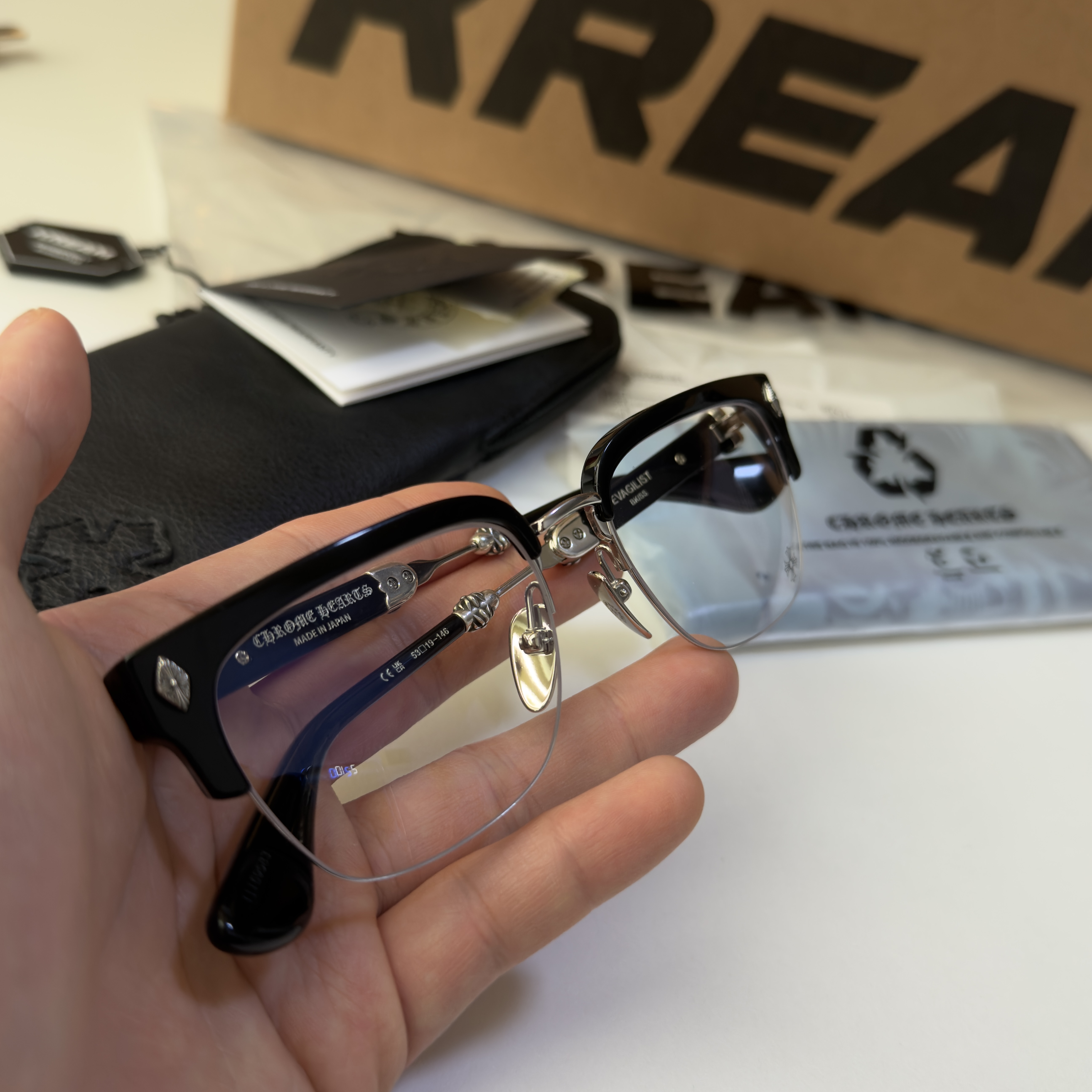 Chrome Hearts Evagilist Black Shiny Silver 착용 스타일