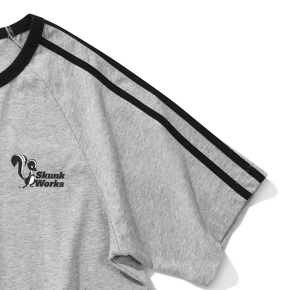 록히드마틴 LM 스컹크 워크 그래픽 티 그레이(LOCKHEED MARTIN LM Skunk Works Graphic Tee Grey) - 5