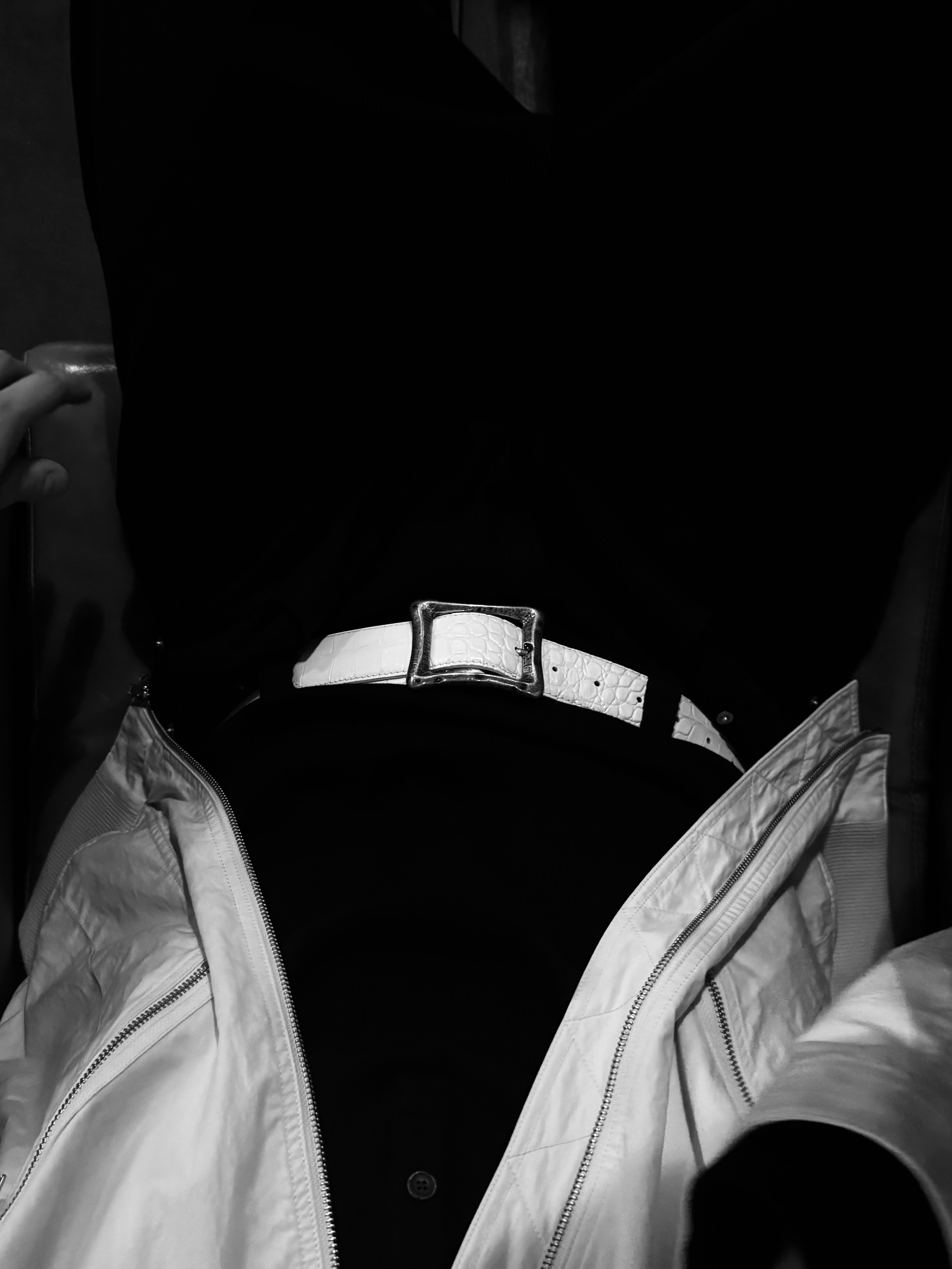 emostanceclub Core Belt Croc Embossed WHITE, Kamien Titan Baggy Pants Black 착용 스타일 - 3