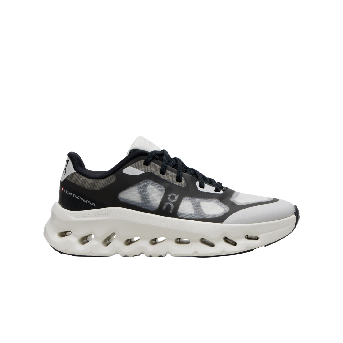 온 러닝 클라우드틸트 리믹스 블랙 아이보리(On Running Cloudtilt Remix Black Ivory)