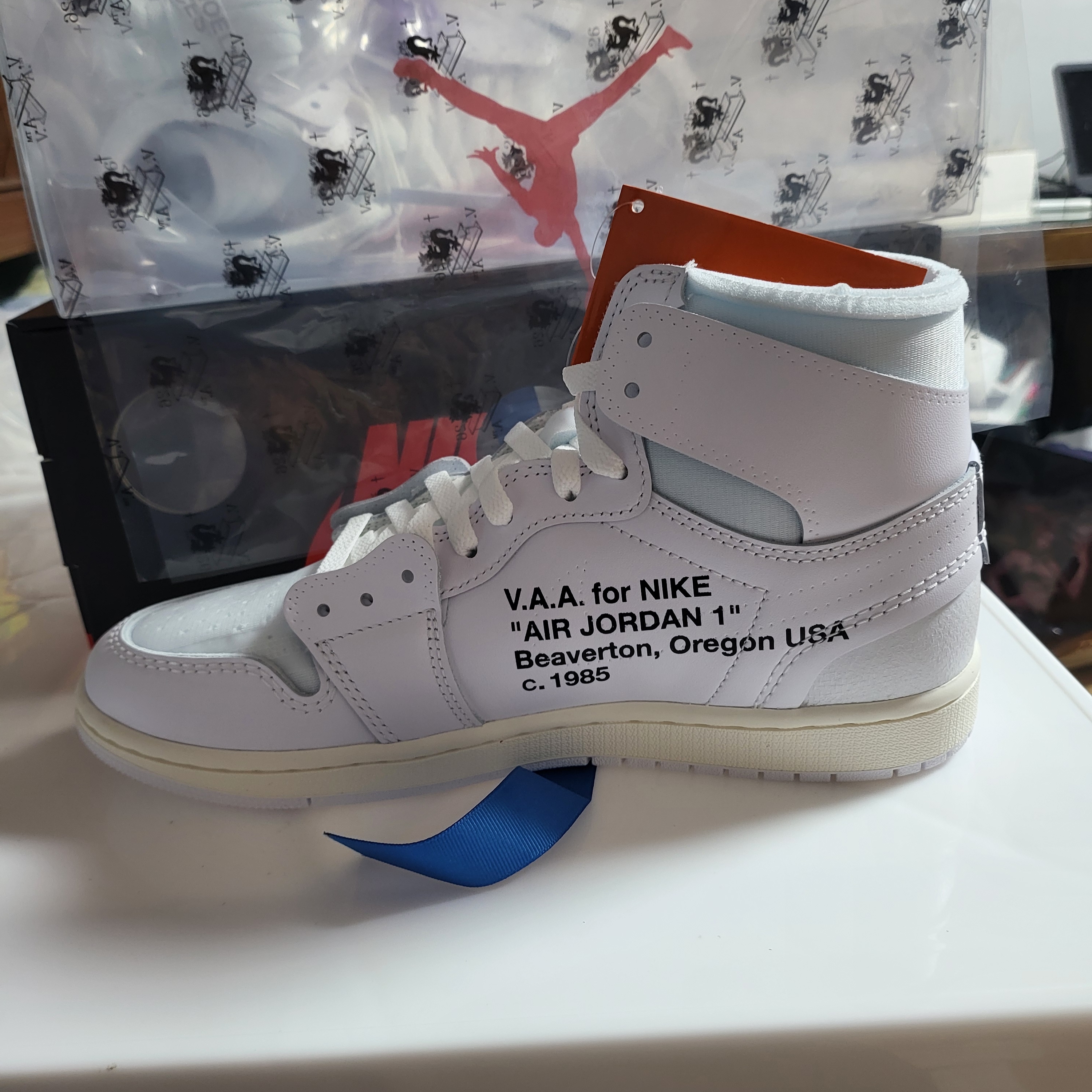 Jordan 1 x Virgil Abloh Archive Retro High Alaska White 착용 스타일 - 2