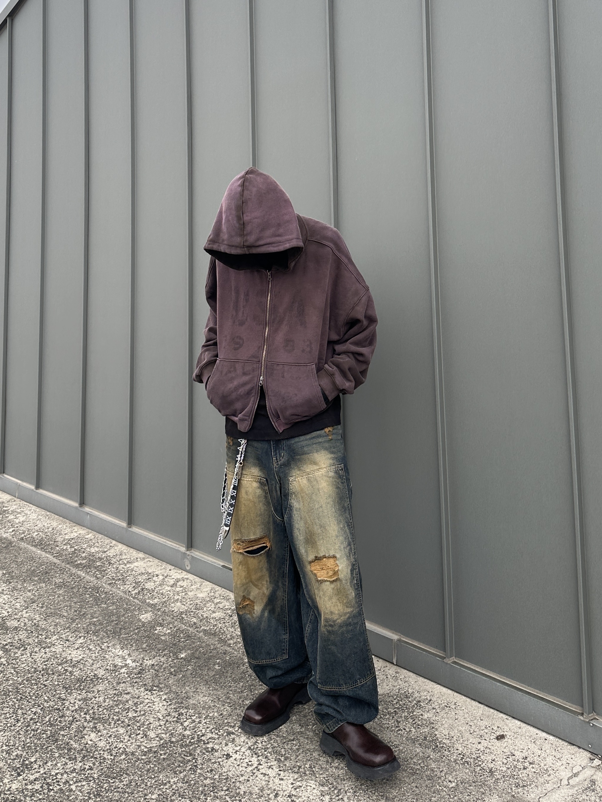 Undermycar x Nautica Damaged Hood Zip Up Brown - 25SS 착용 스타일 - 3