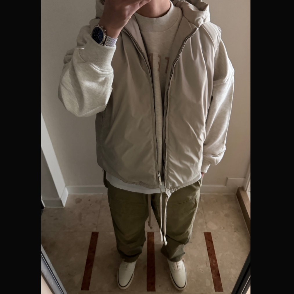 Fear of God Canvas 101 Backless Sneakers Latte, Fear of God Military Cargo Pants Green 착용 스타일